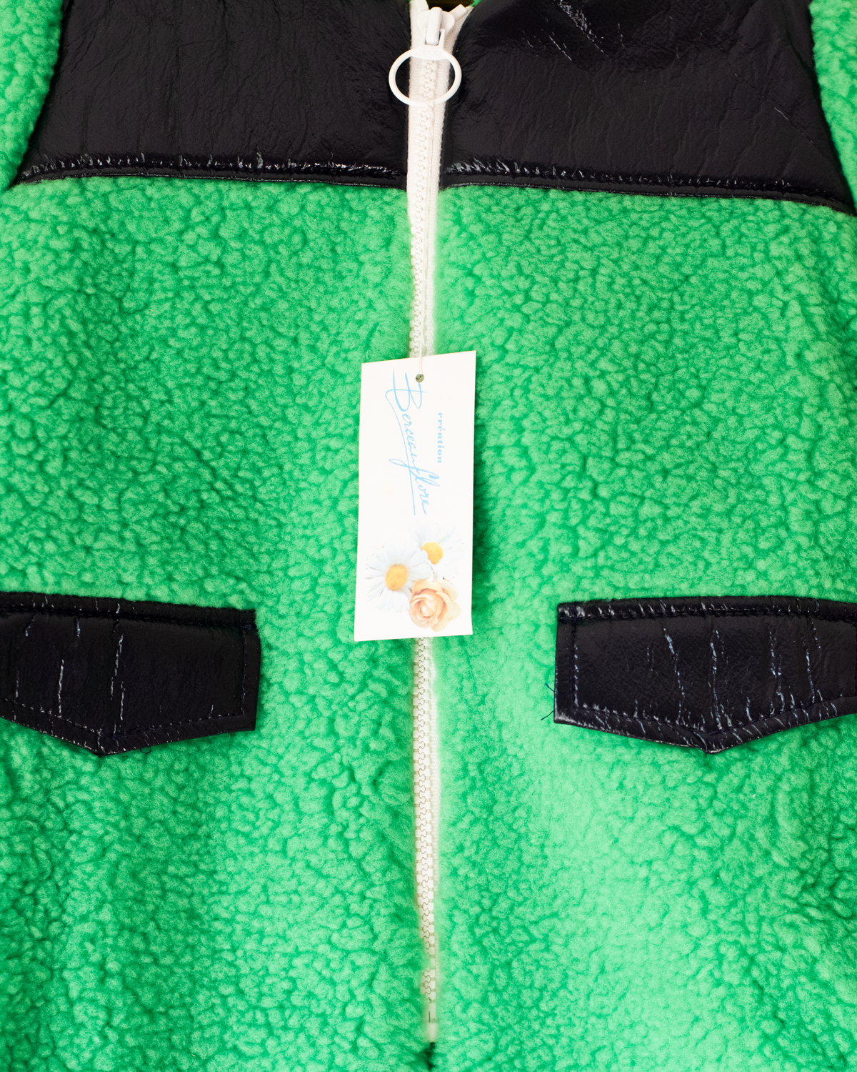 Green fleece jacket with shiny patches | Italian dead stock | 2-3 years