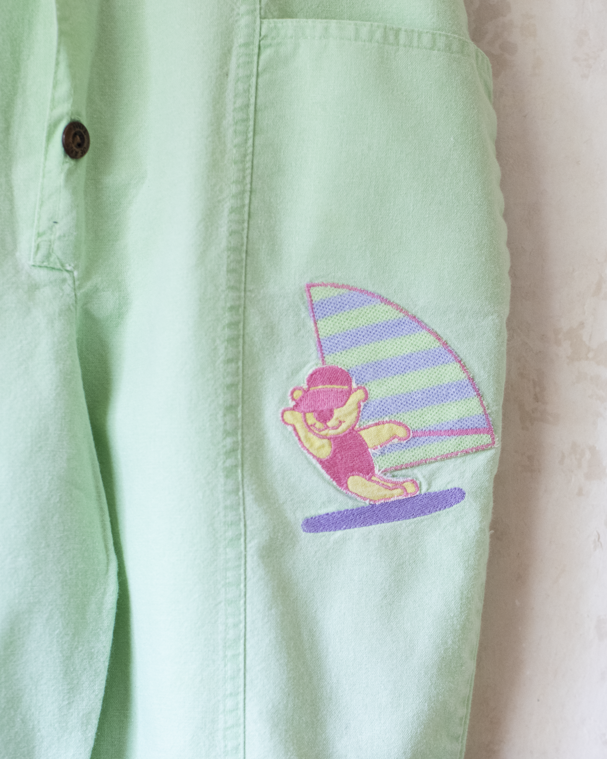 אוברול ירוק בהיר עם רקמת דובי | 2-3 שנים