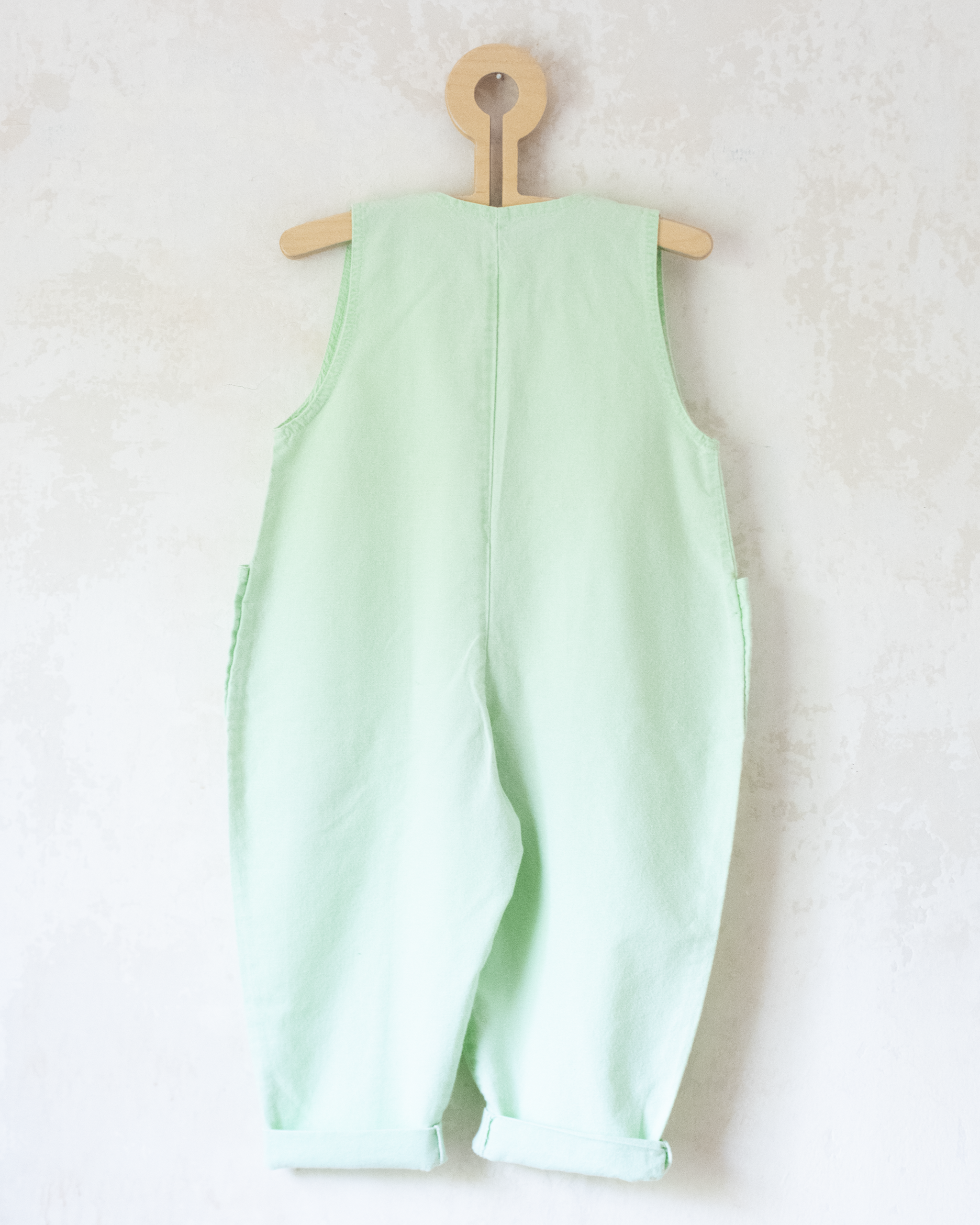 אוברול ירוק בהיר עם רקמת דובי | 2-3 שנים