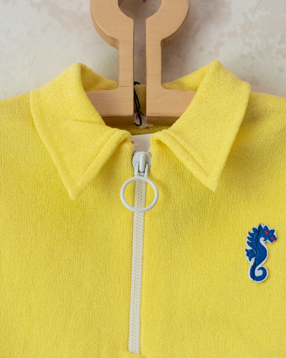 Yellow shirt with a blue seahorse | Deadstock French from the seventies | 3-4 years
