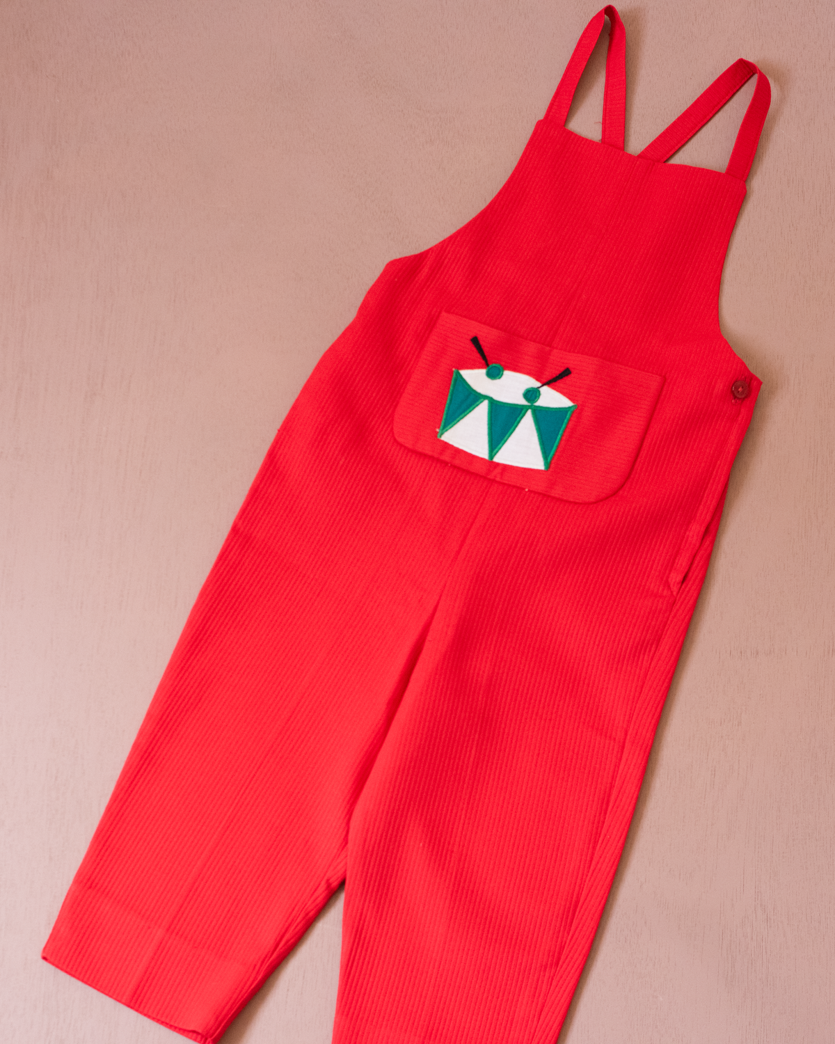 Red overalls with a drum | Deadstock from the Sixties | 2-3 years