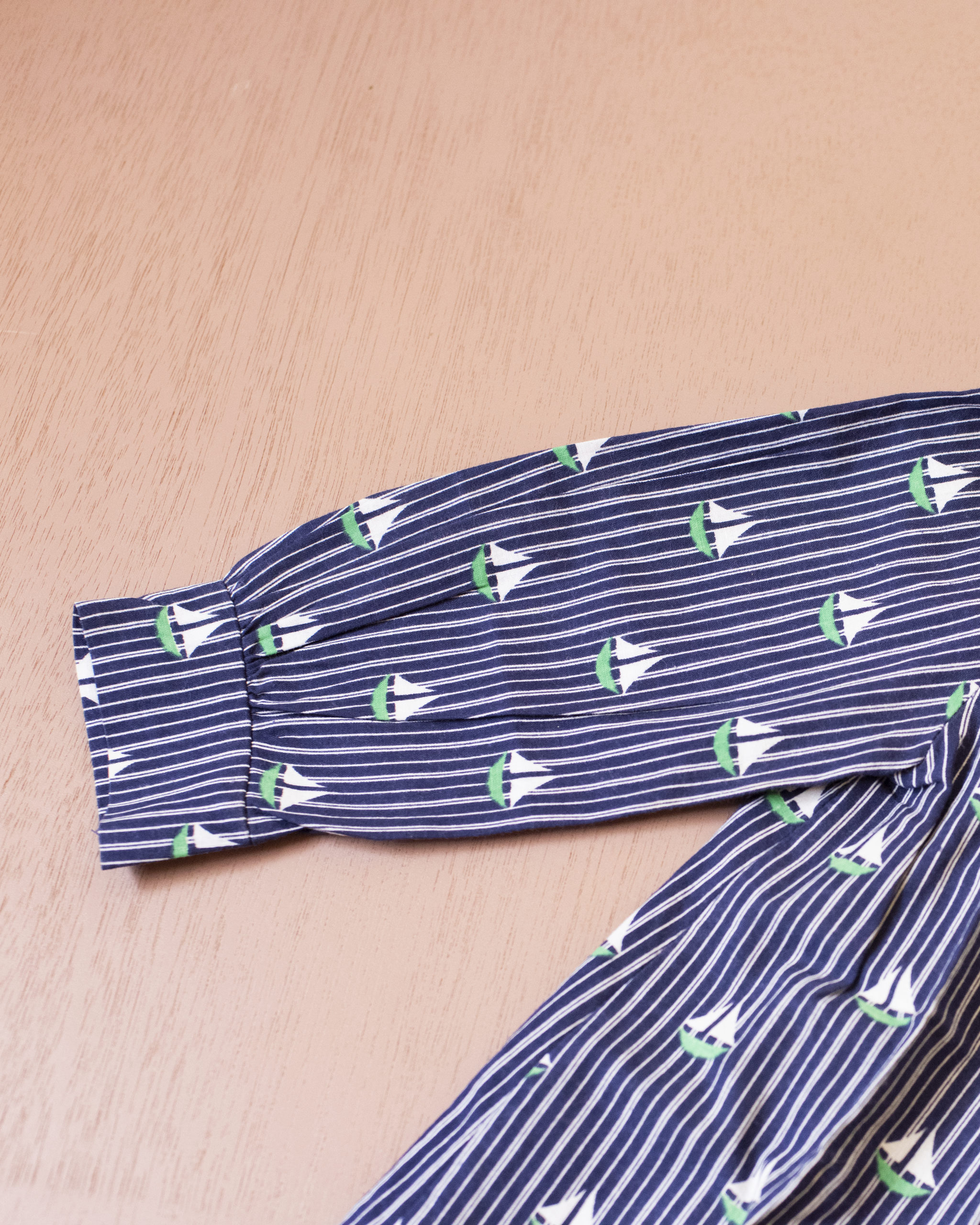 חולצה ארוכה עם פסים וסירת מפרש ירוקה | דד סטוק צרפתי | 2-3 שנים