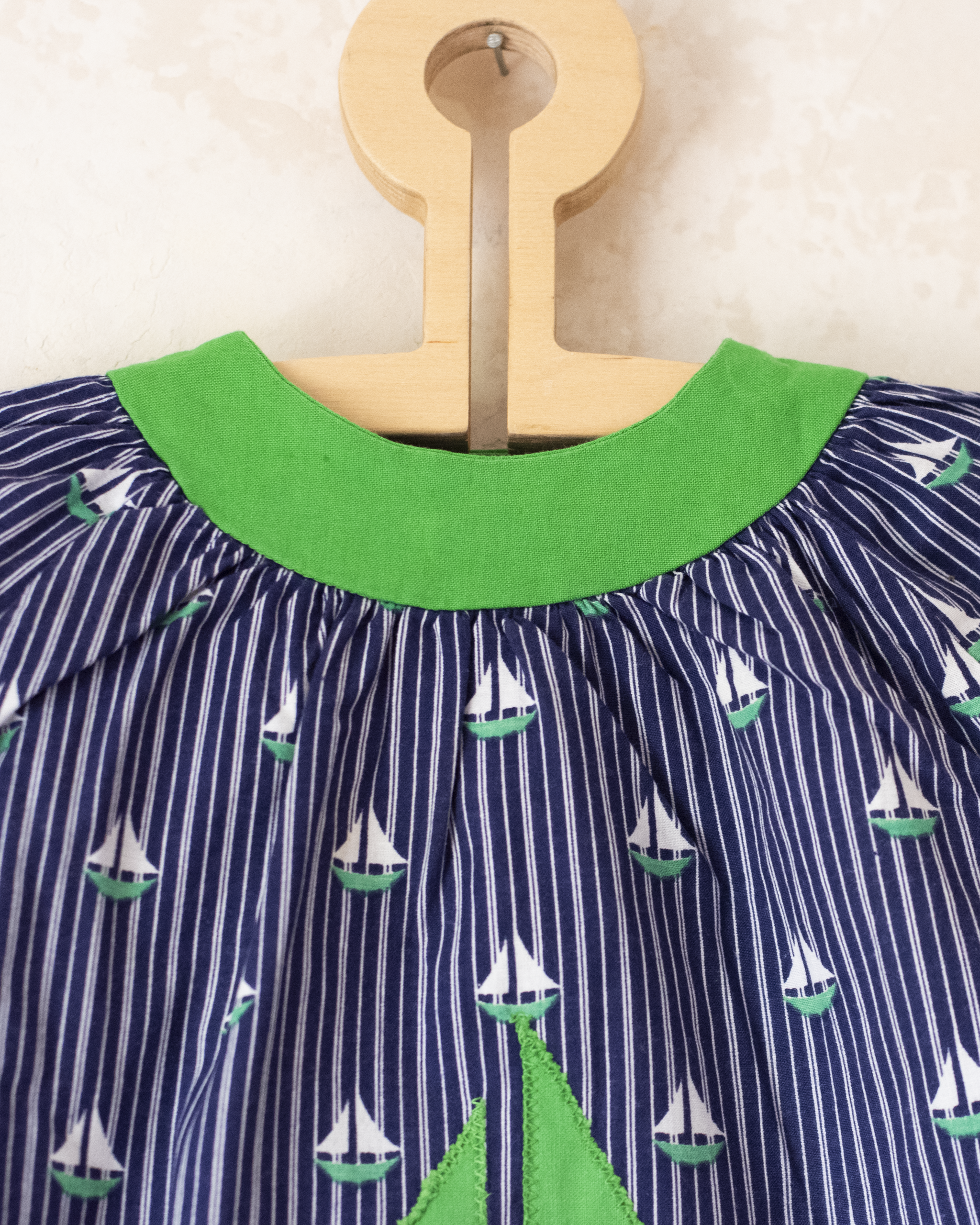 חולצה ארוכה עם פסים וסירת מפרש ירוקה | דד סטוק צרפתי | 2-3 שנים