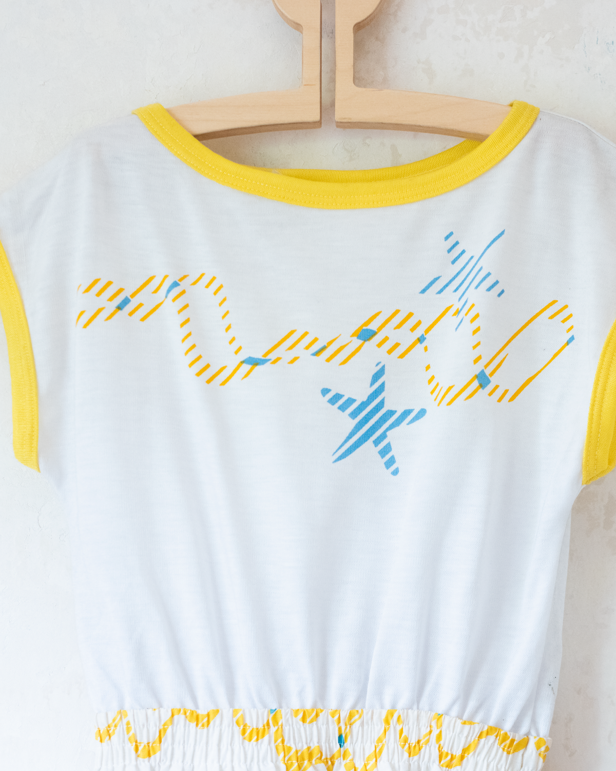 White dress from Spain with a print of waves and starfish | 10-11 years