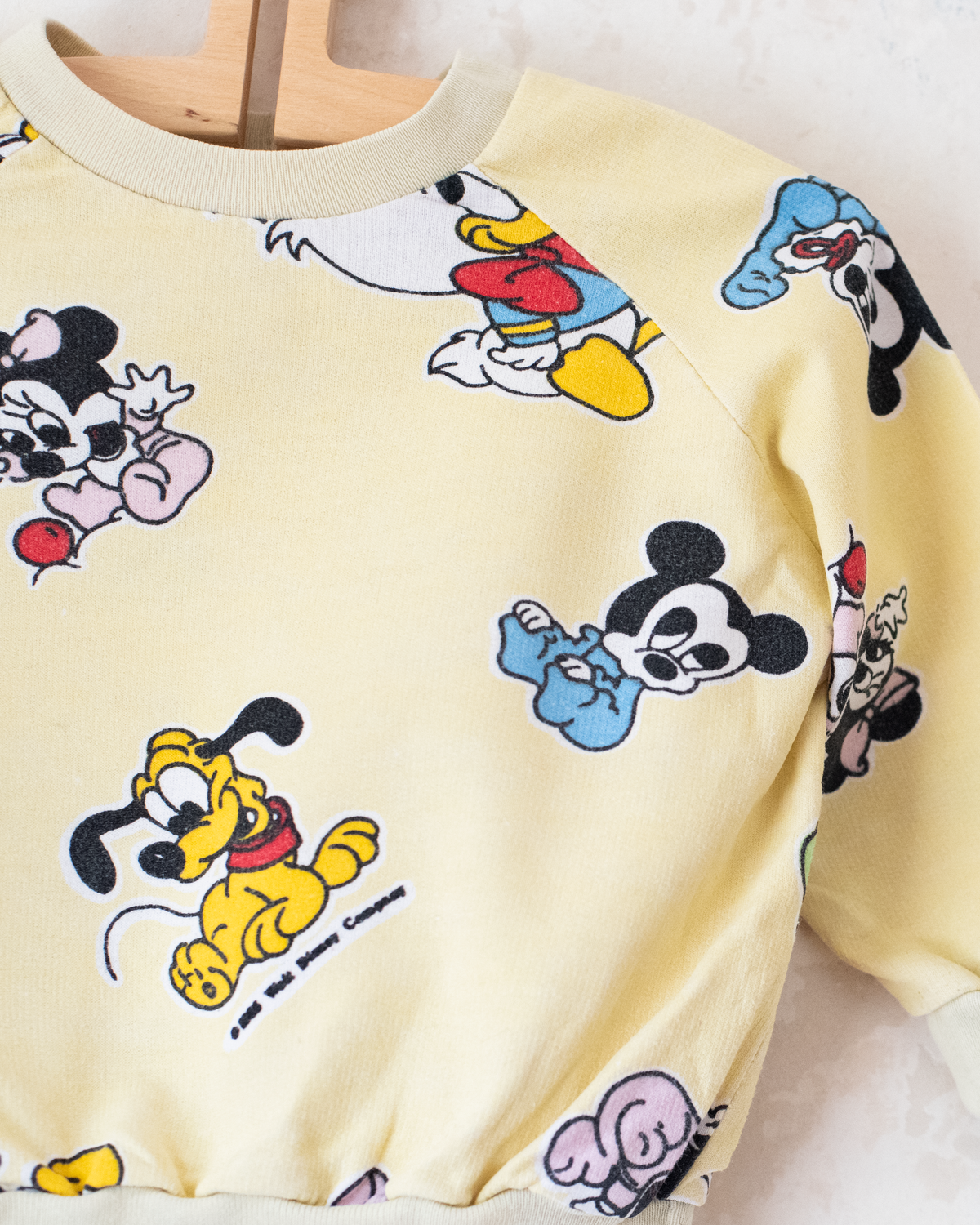 Yellow sweatshirt with Disney characters | 6-9 months