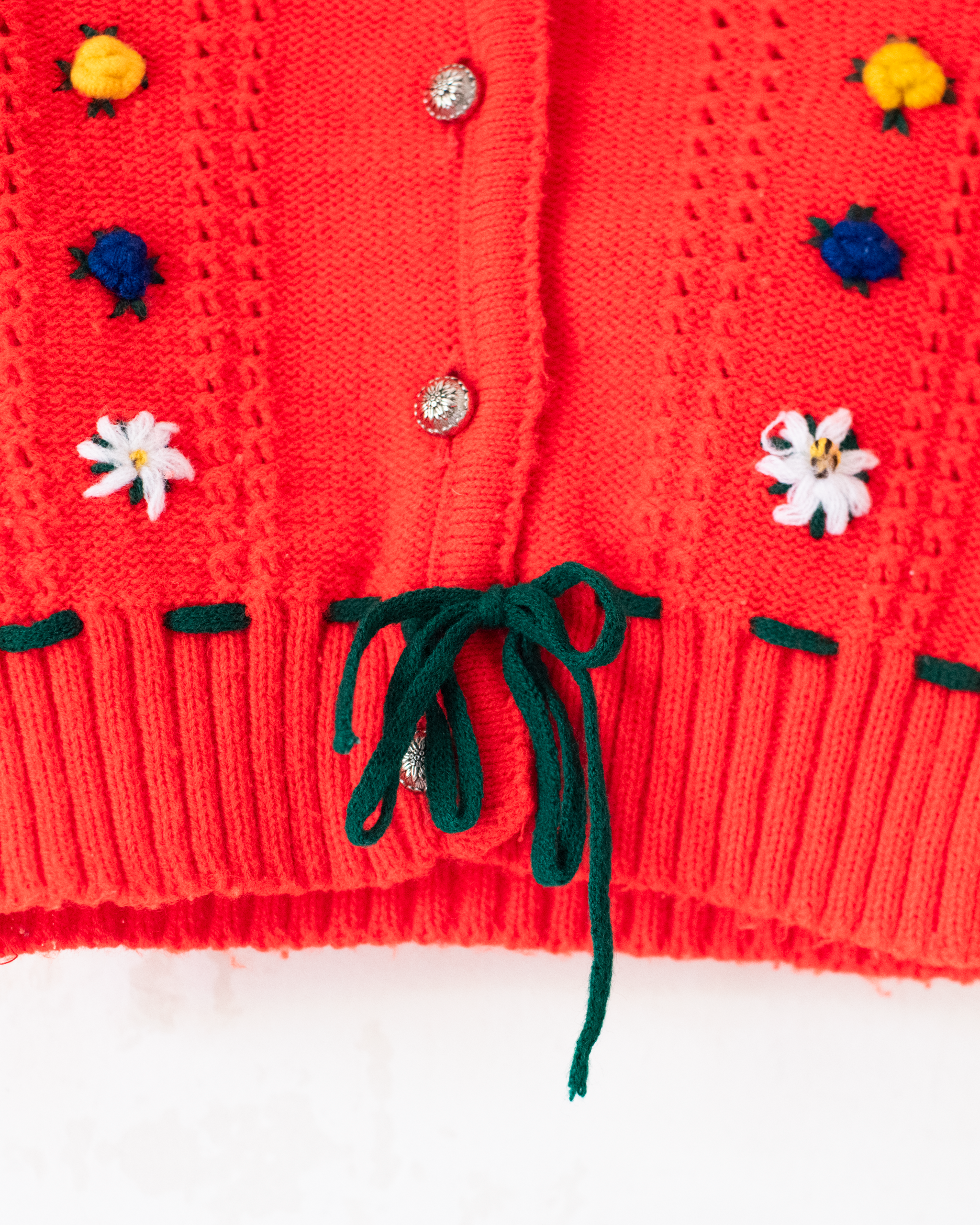 קרדיגן צמר אדום עם פרחים | 12-18 חודשים