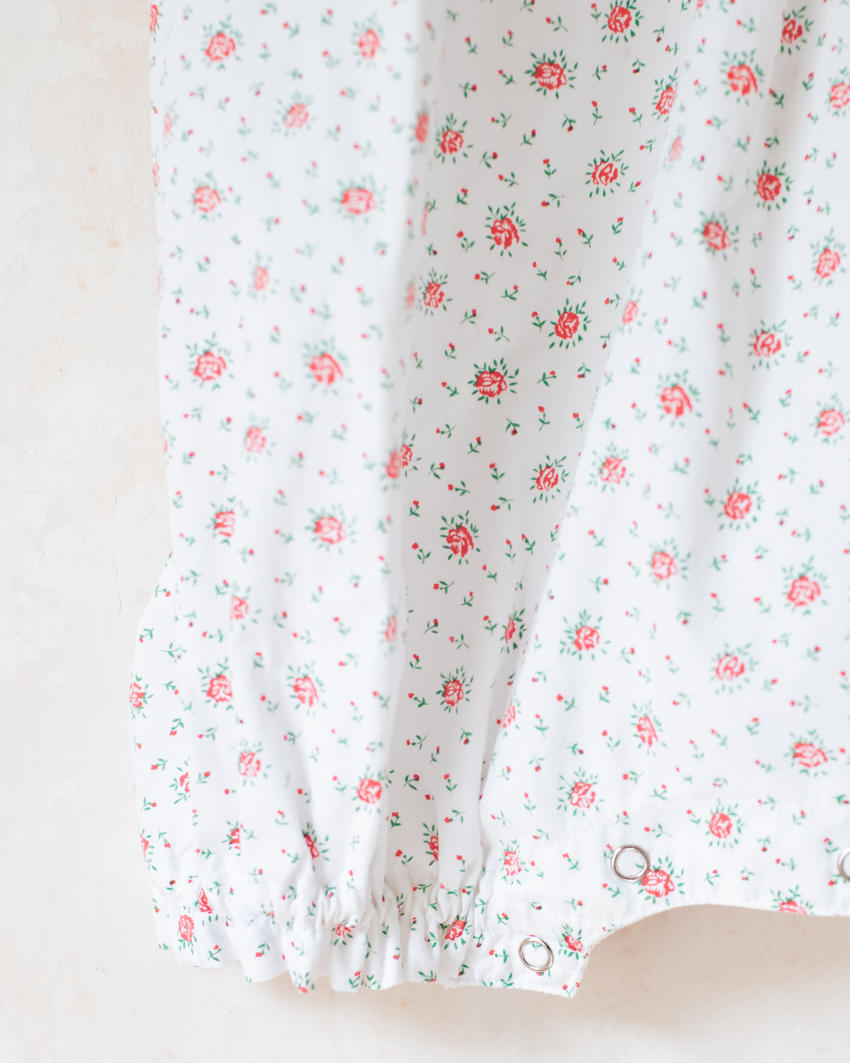 White overalls with flowers and a gorgeous collar | 18-24 months
