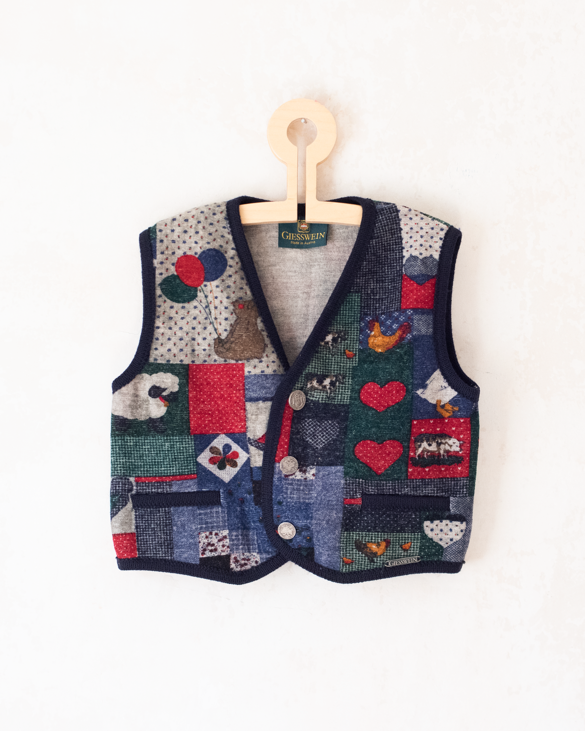 Woolen cardigan with patches and animals | 5-6 years