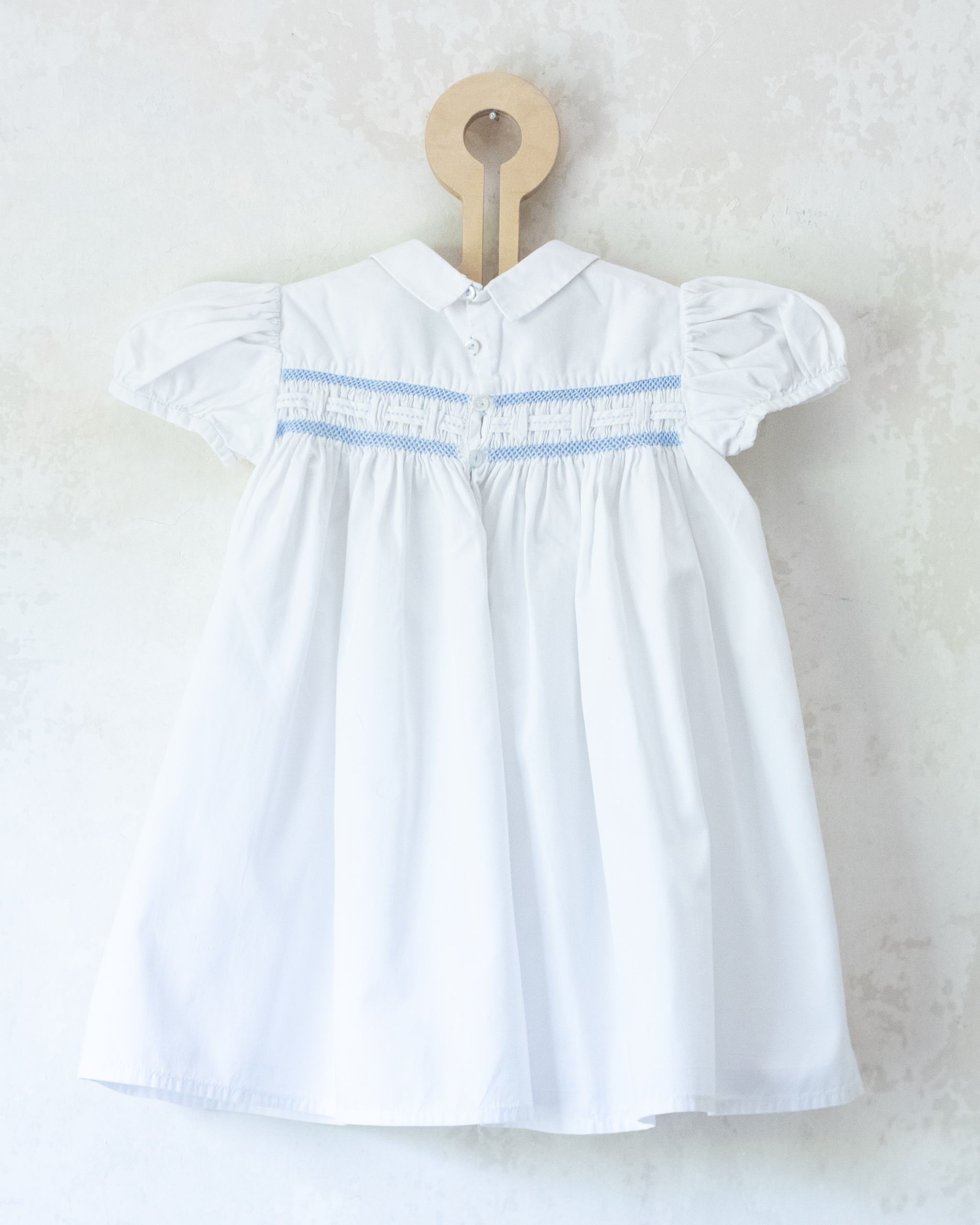 שמלה לבנה עם רקמות | 12-18 חודשים