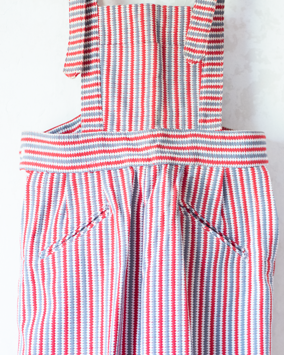 Seventies overalls in gray, white and red | French dead stock | 5-6 years
