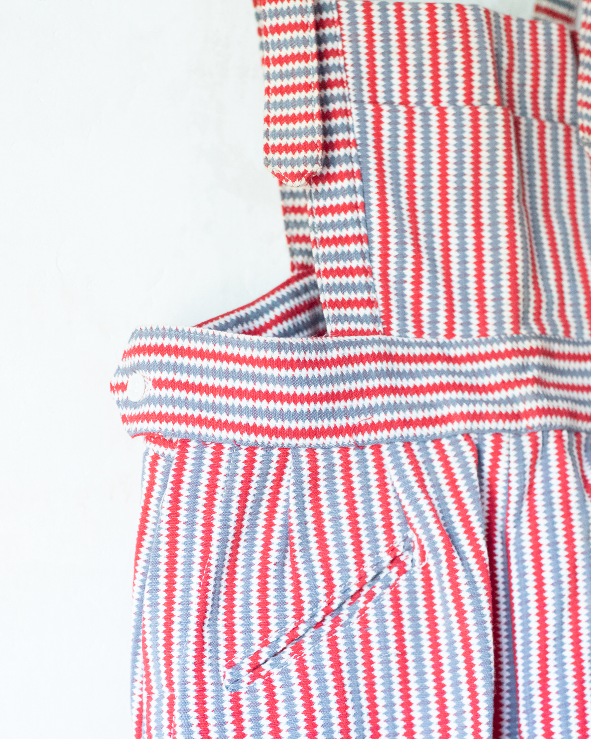 Seventies overalls in gray, white and red | French dead stock | 5-6 years