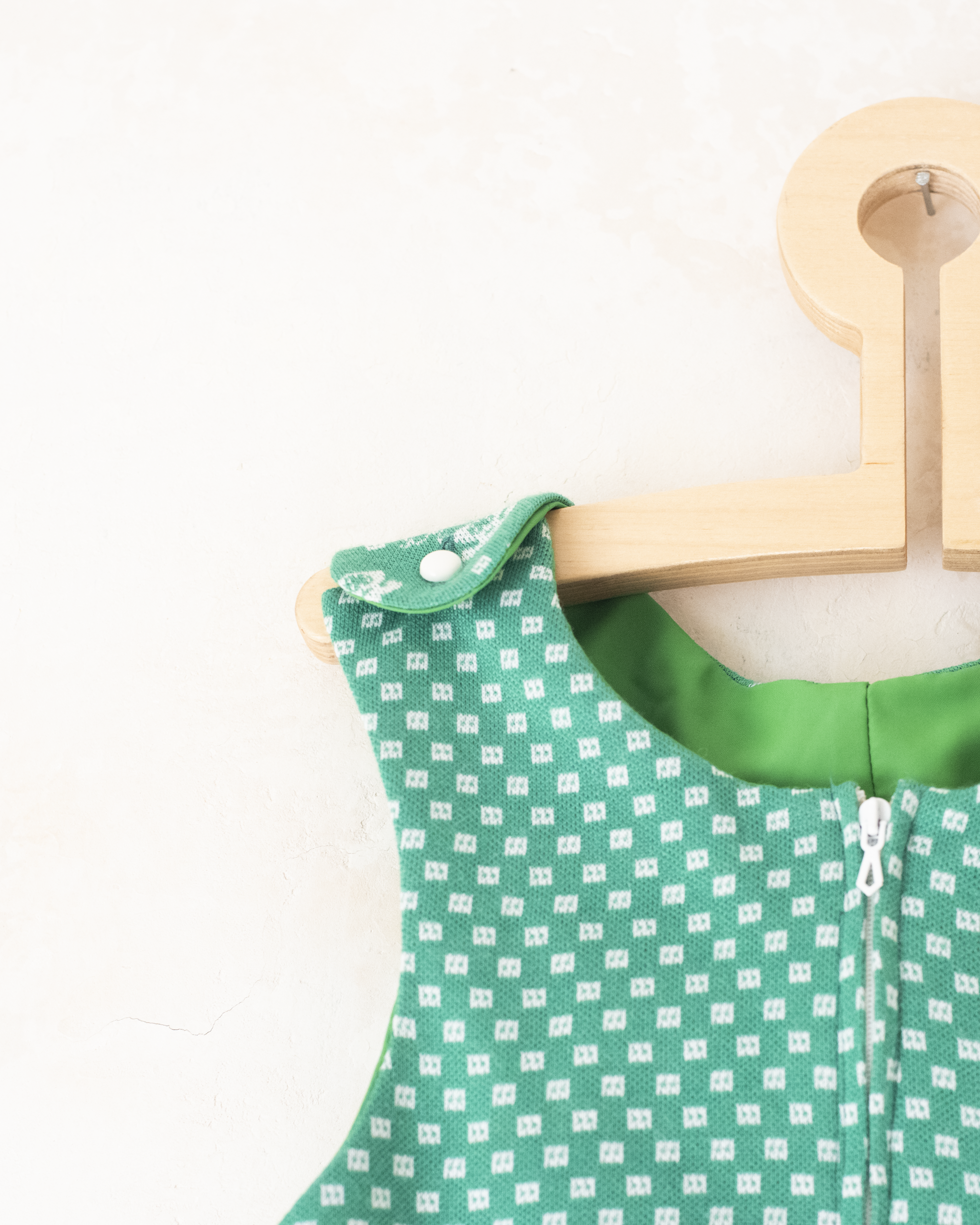 אוברול ירוק מהסבנטיז עם טלפון חוגה | 3-4 שנים