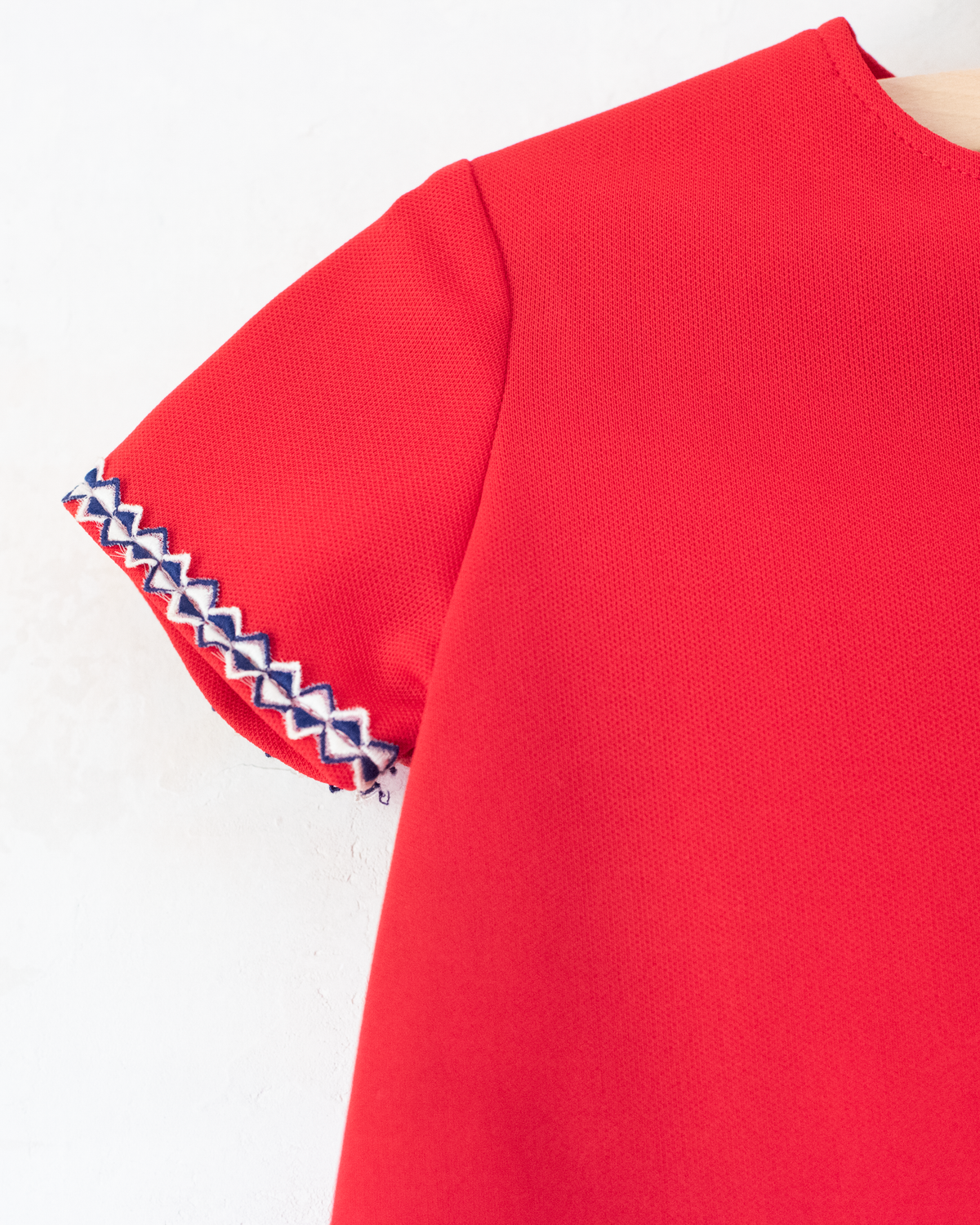 Red shirt and tailored pants | Belgian deadstock from the 60s | 3-4 years