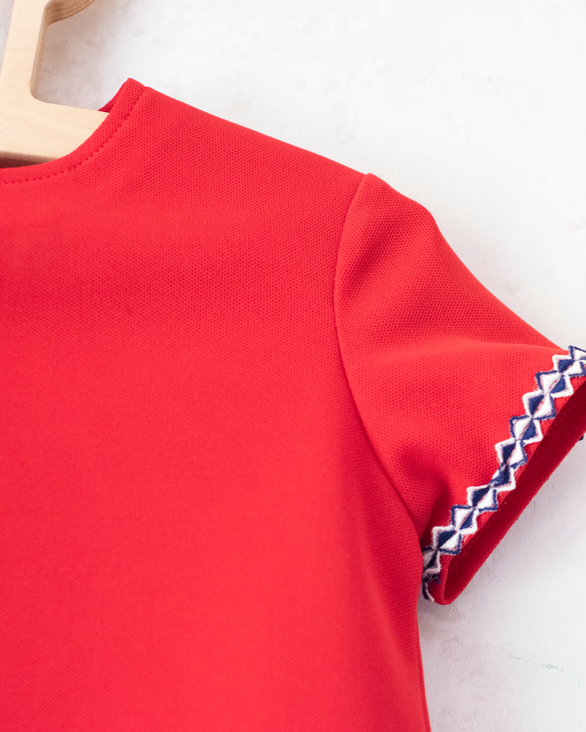 Red shirt and tailored pants | Belgian deadstock from the 60s | 3-4 years
