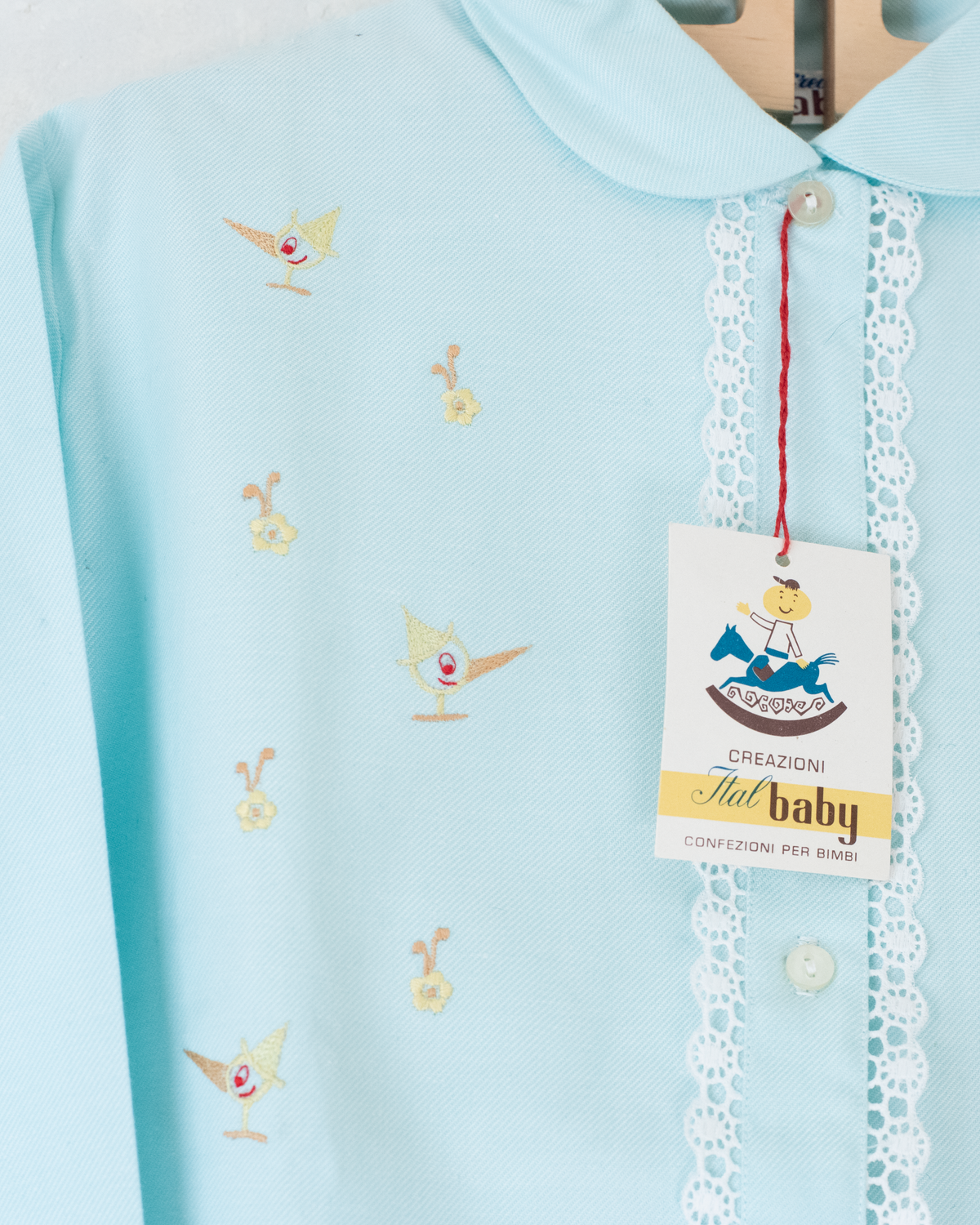 Embroidered button-down shirt | Dead stock from Italy | 5-6 years