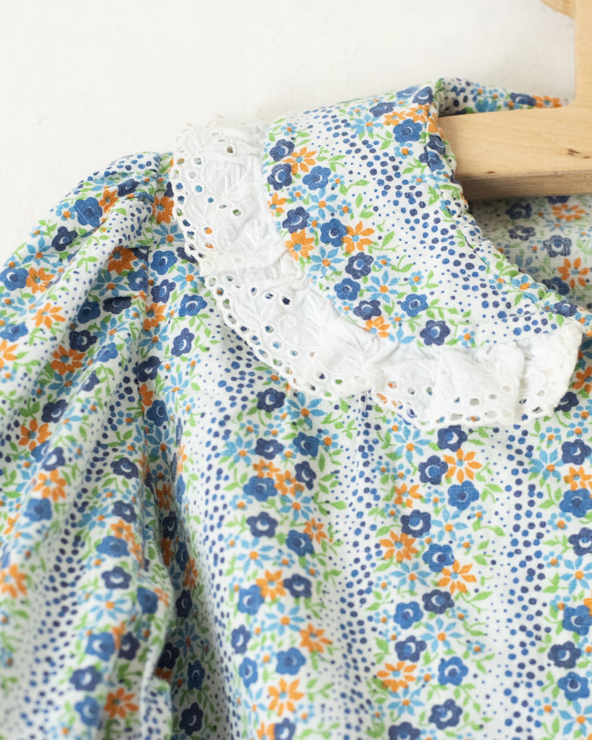 חולצה פרחונית ארוכה עם תחרה לבנה | 5-6 שנים