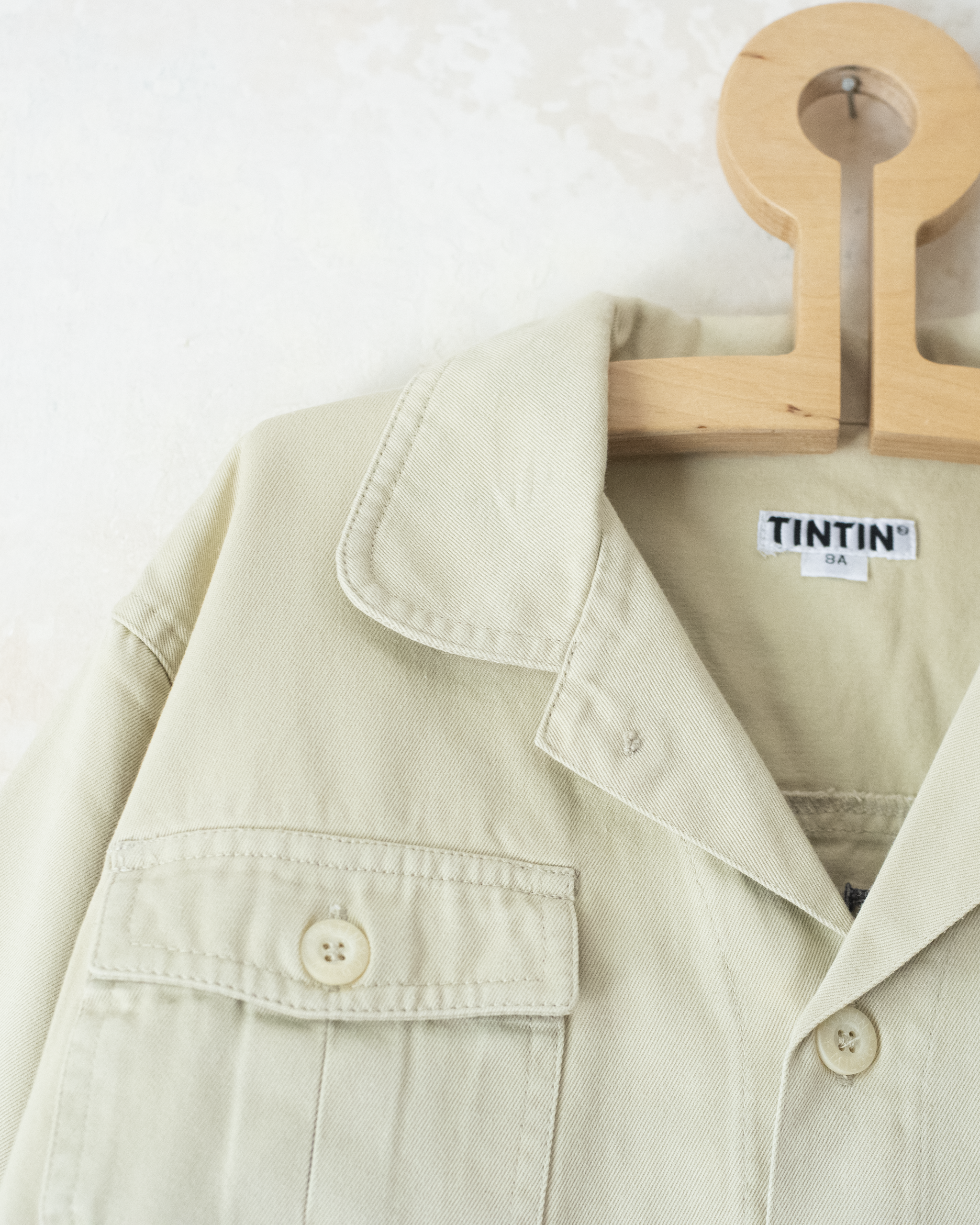 ז׳קט חאקי בהיר עם רקמות של טינטין | 7-8 שנים