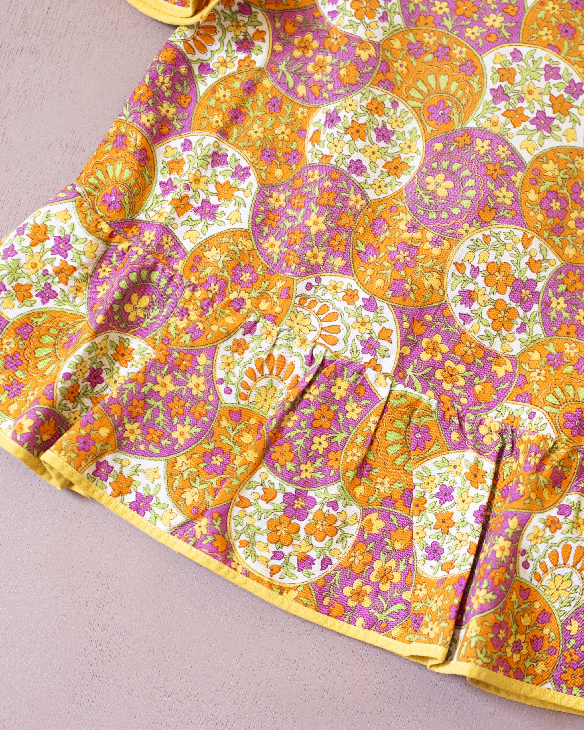 חולצה פרחונית מהסבנטיז עם שרוולי מלמלה | 2-3 שנים