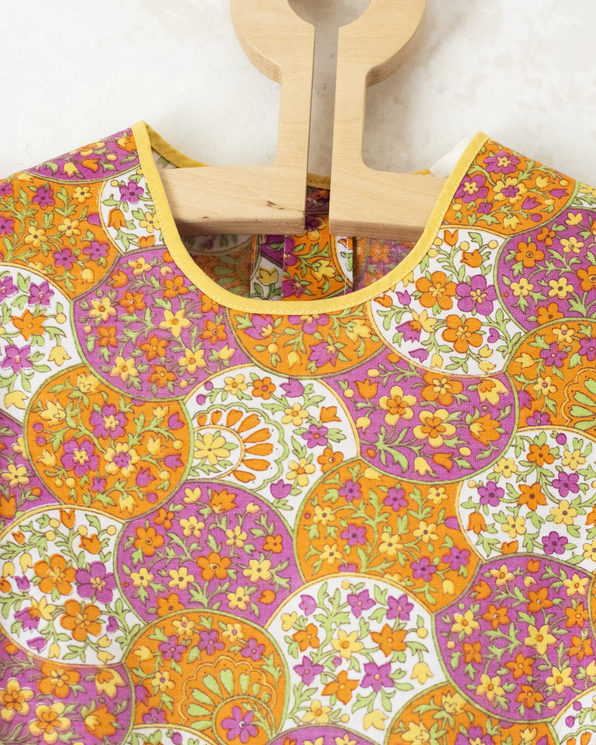 חולצה פרחונית מהסבנטיז עם שרוולי מלמלה | 2-3 שנים