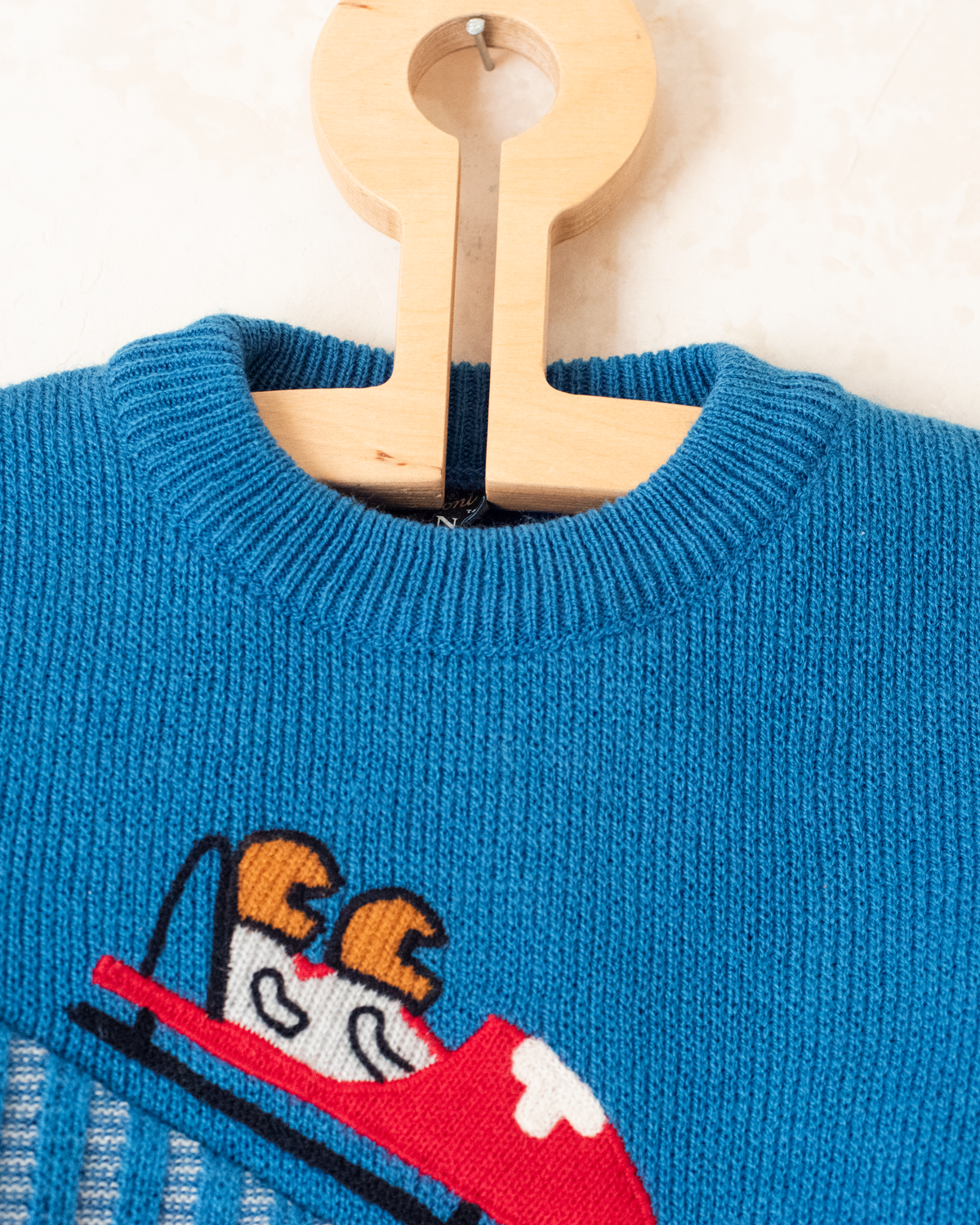 Blue knit with snow sled | Italian deadstock | 5-6 years