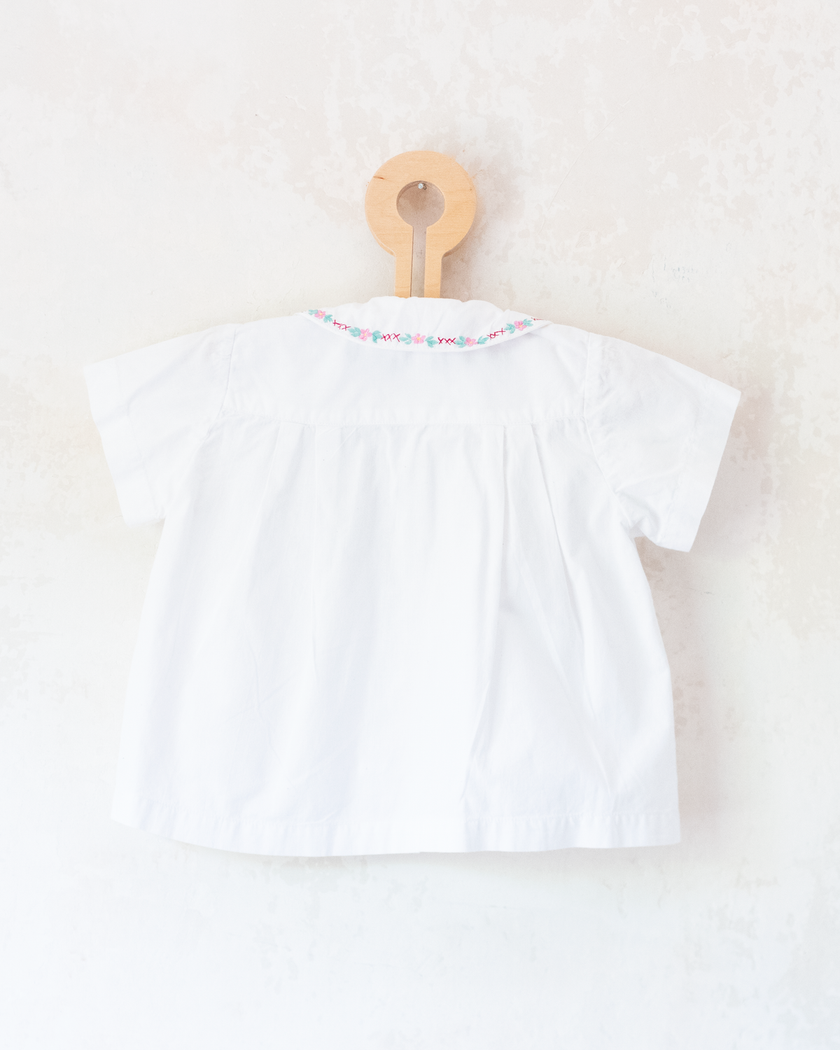 Button-down shirt with floral embroidery and bow tie | 9-12 months