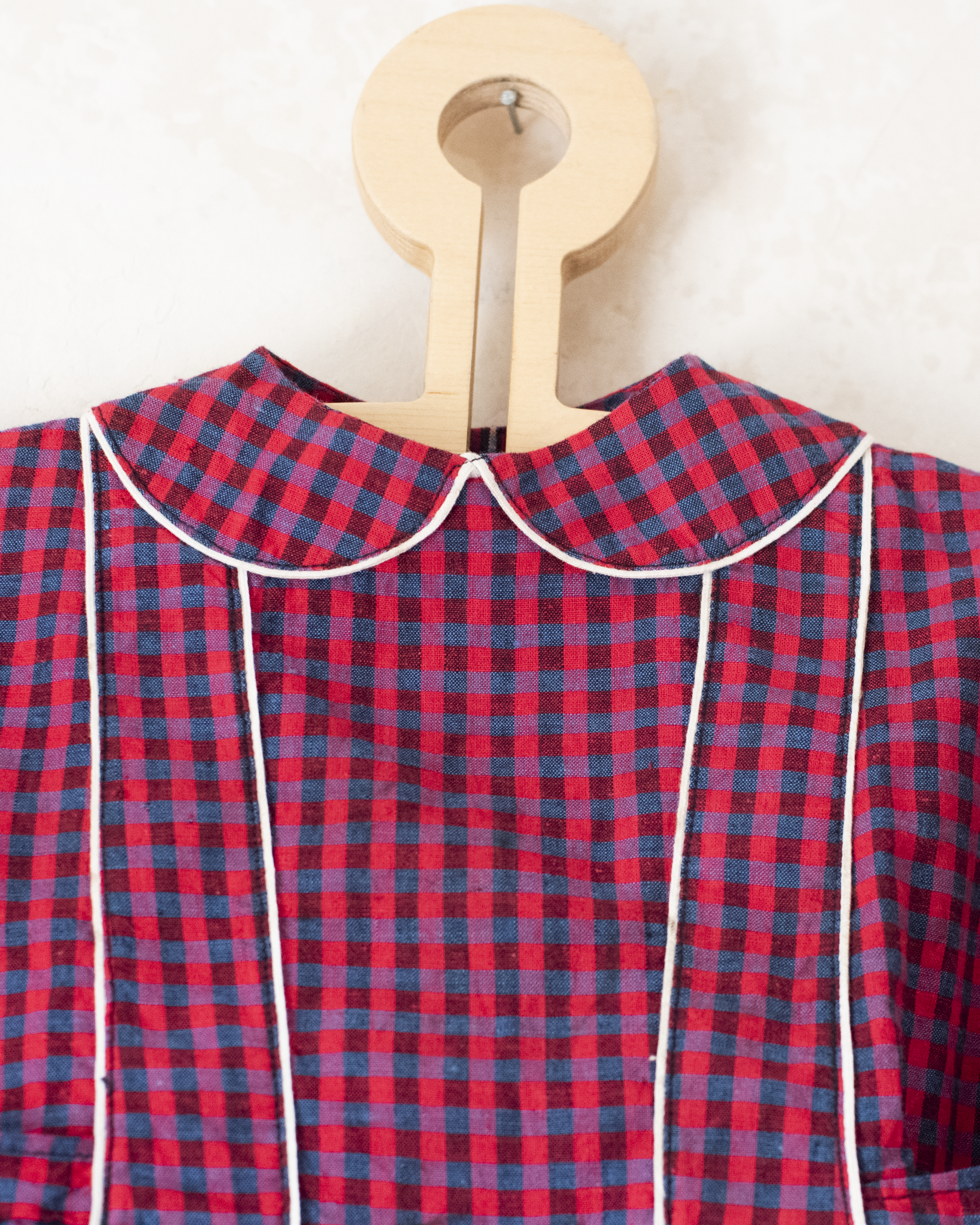 טוניקה משובצת בגווני אדום | דד סטוק צרפתי מהסבנטיז | 3-4 שנים