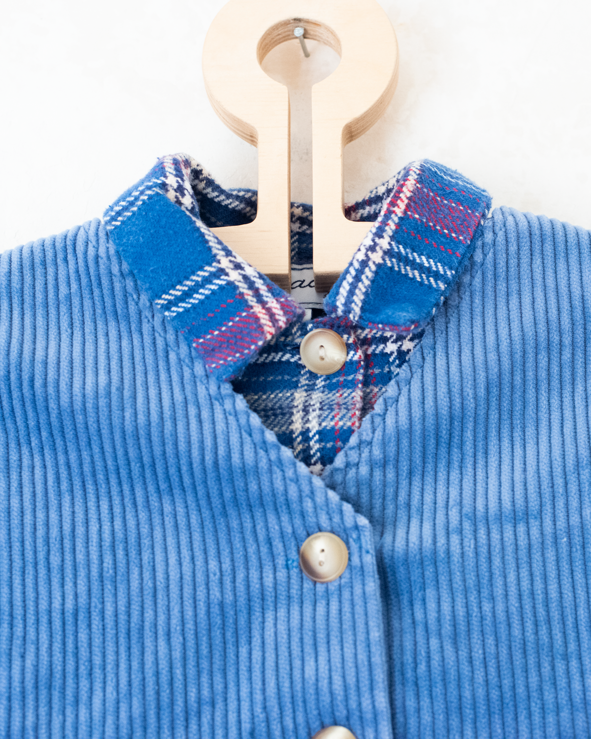 Blue plaid dress with embroidered dogs from Jacquard | 6-7 years