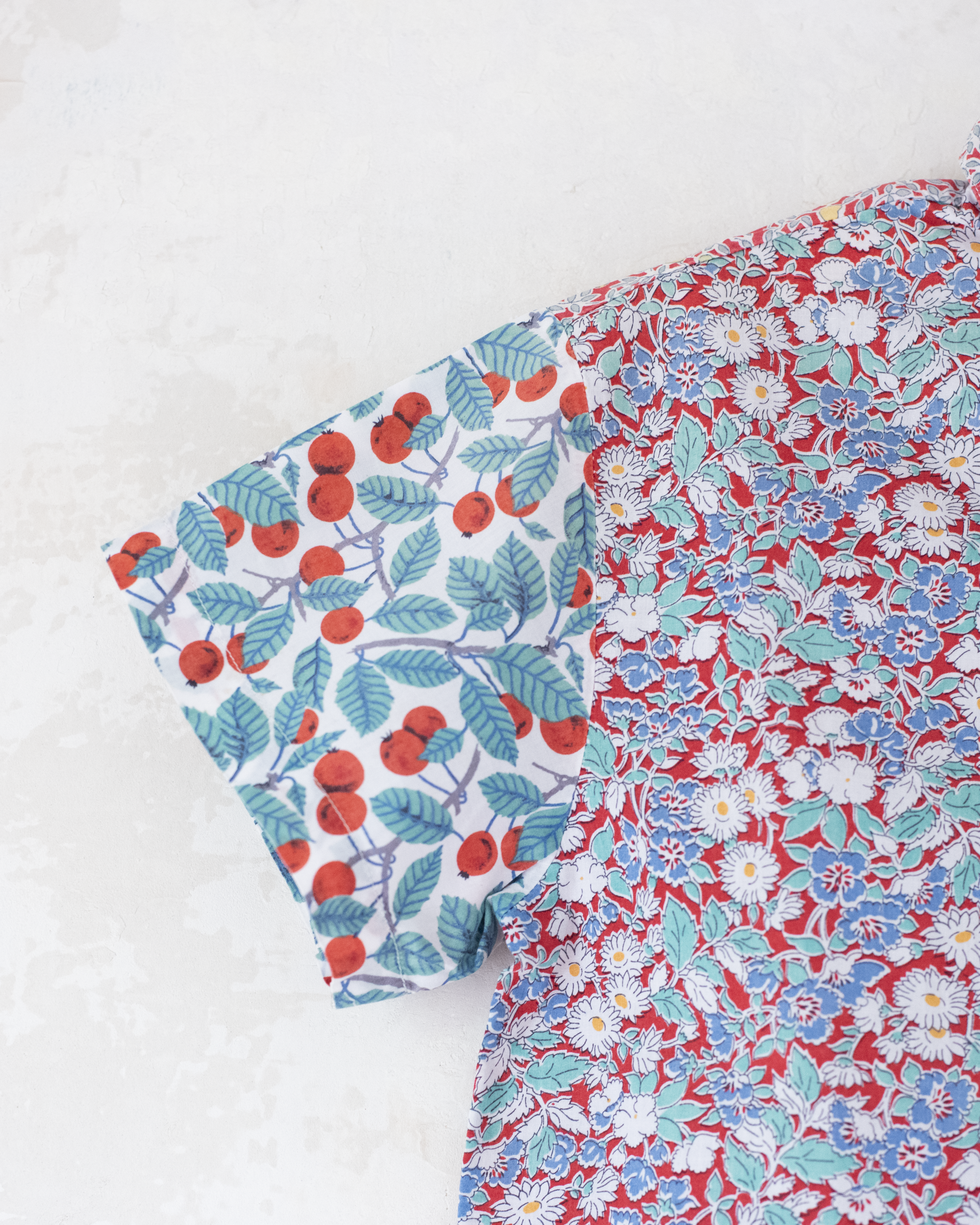 חולצה מכופתרת פרחונית עם פירות | 4-5 שנים