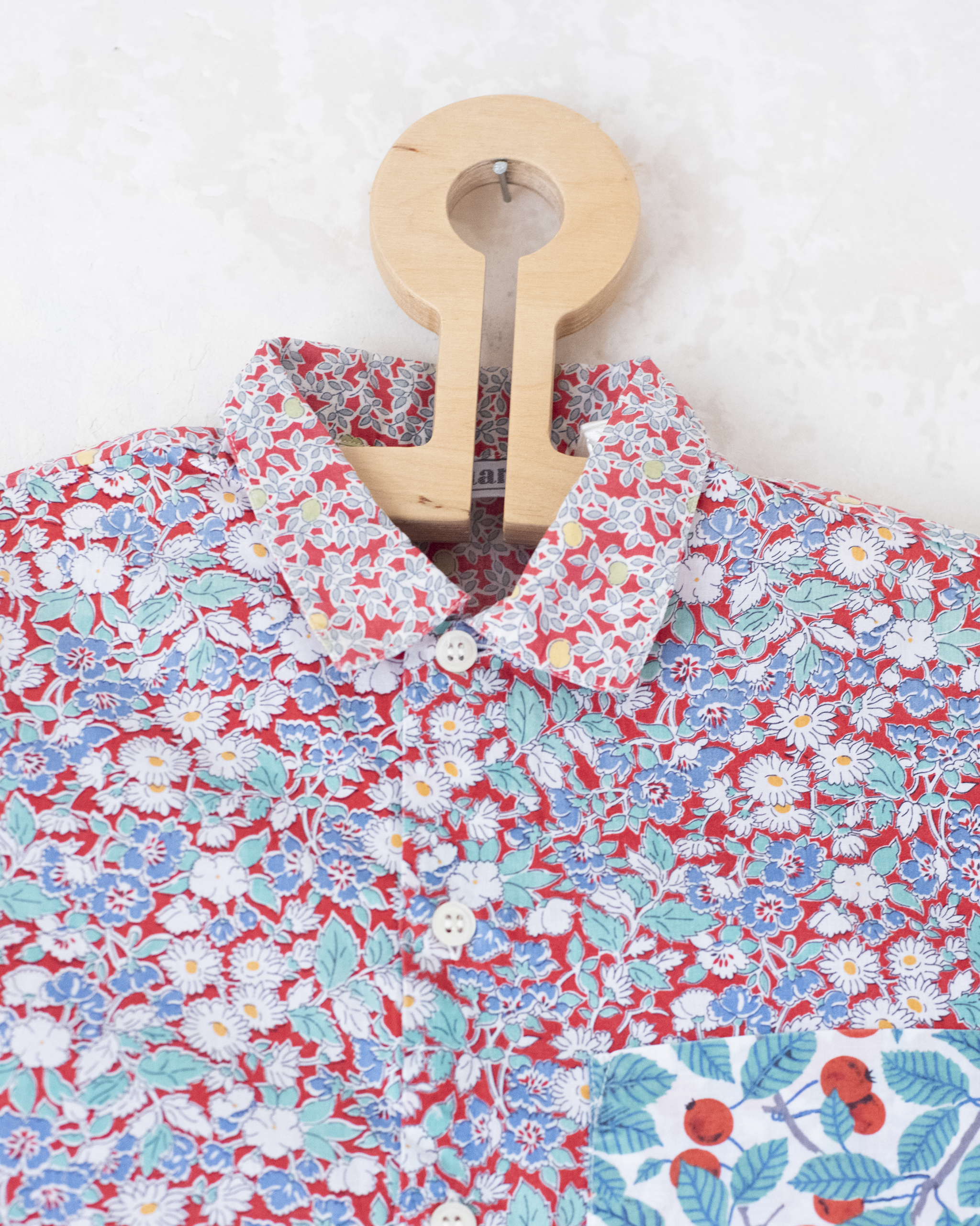 חולצה מכופתרת פרחונית עם פירות | 4-5 שנים