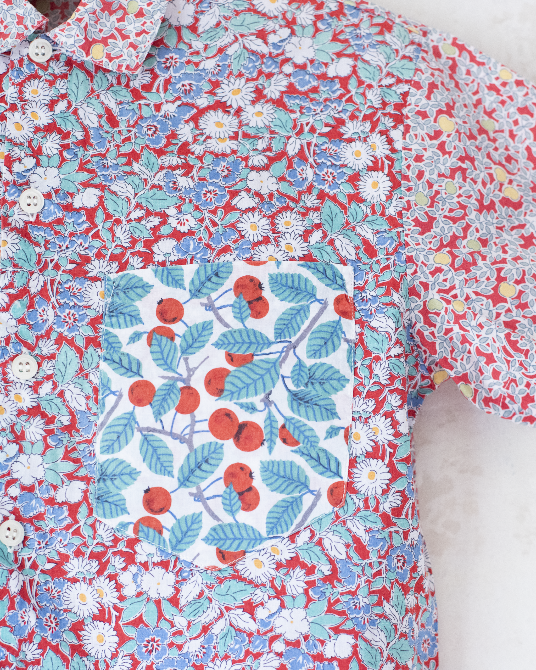 חולצה מכופתרת פרחונית עם פירות | 4-5 שנים