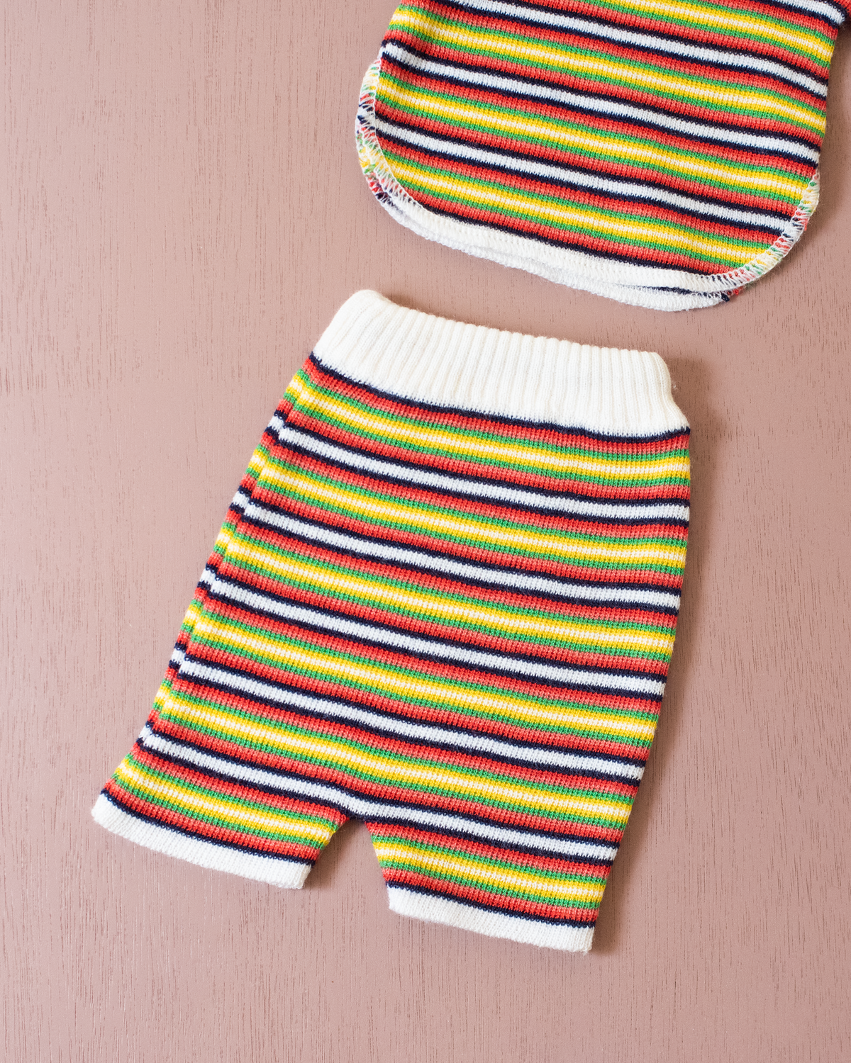 Knitted set with colorful stripes | 0-3 months