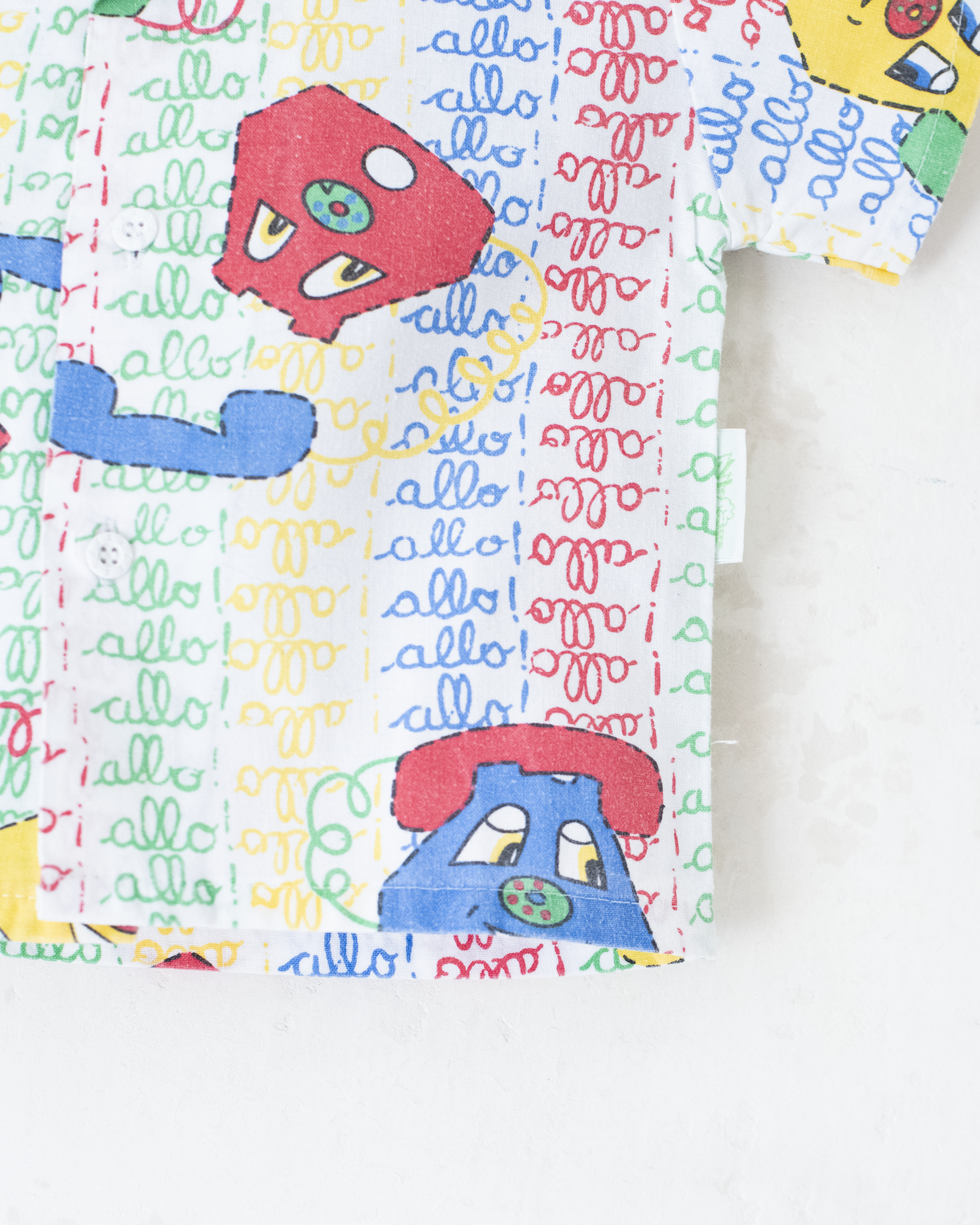 חולצה צבעונית מכופתרת עם טלפונים | 6-9 חודשים