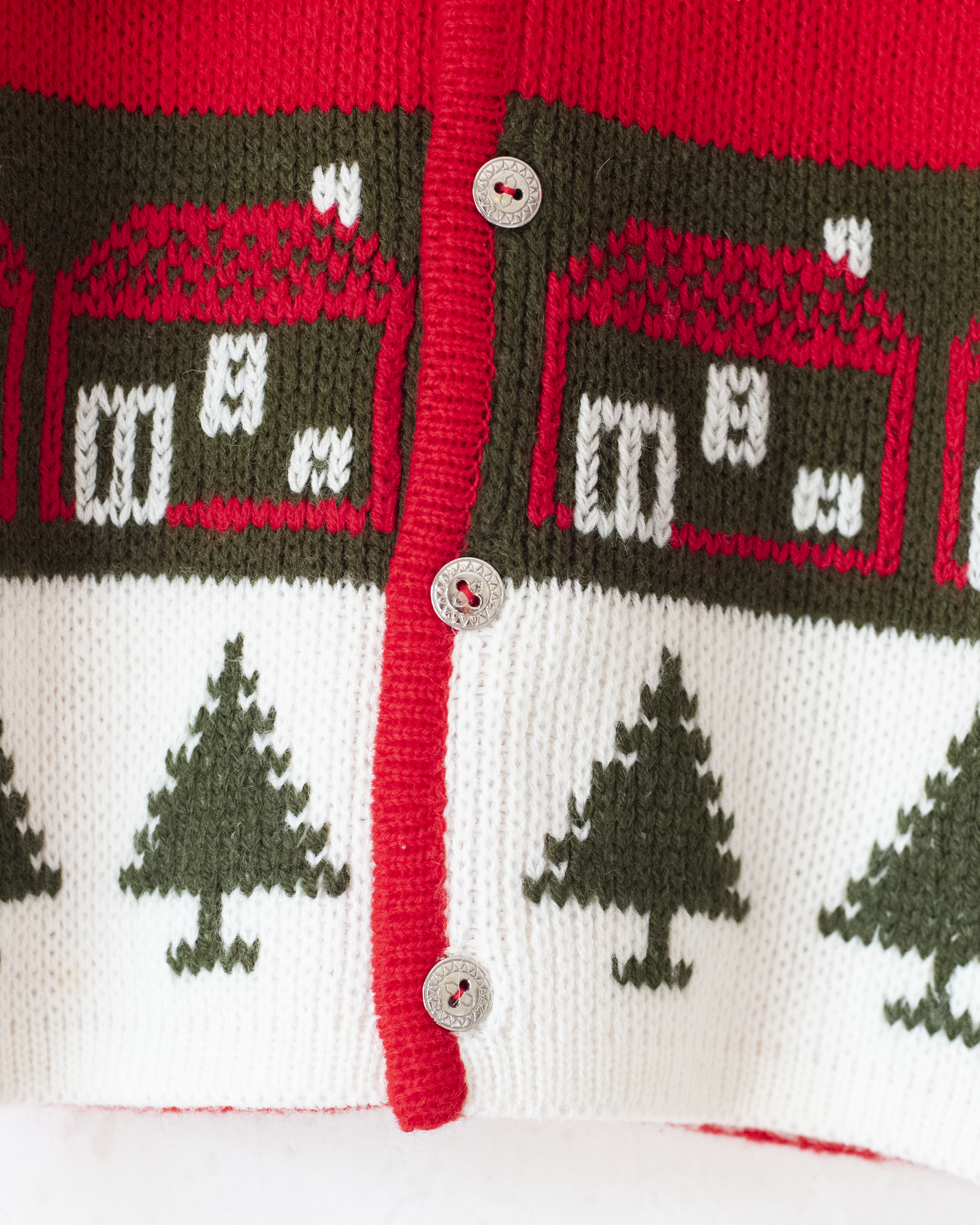 קרדיגן סרוג עם בתים ועצי אשוח | דד סטוק ספרדי | 4-5 שנים