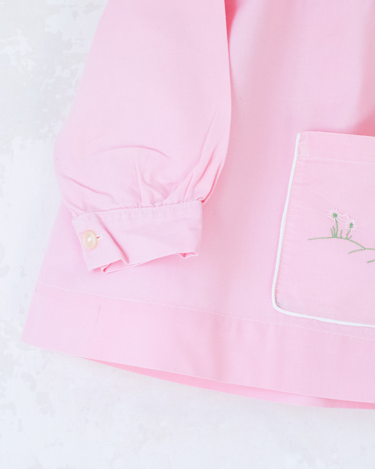 Pink shirt with embroidered pocket from the 70s | 4-5 years