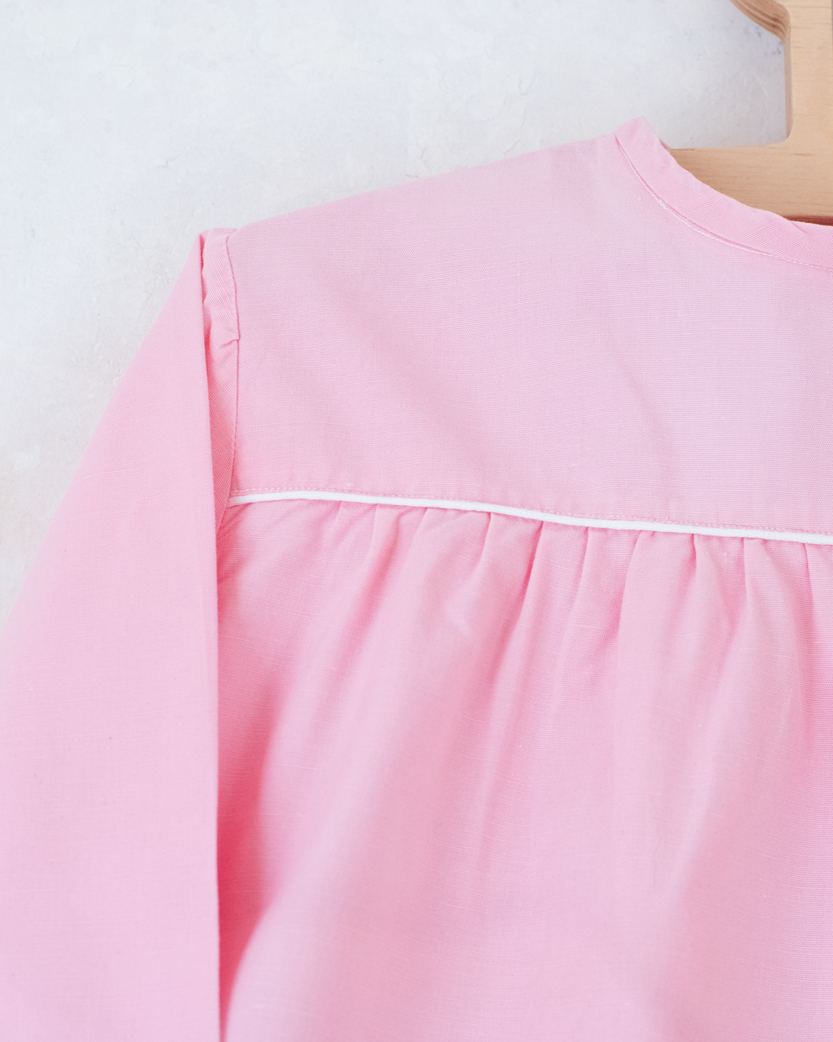 Pink shirt with embroidered pocket from the 70s | 4-5 years