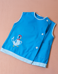 Blue tank top from the sixties with an embroidered rooster | 12-18 months