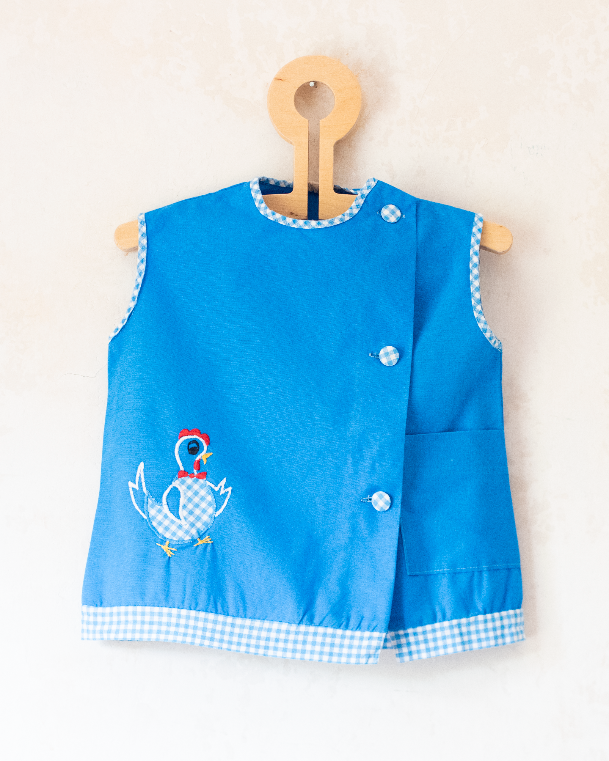 Blue tank top from the sixties with an embroidered rooster | 12-18 months