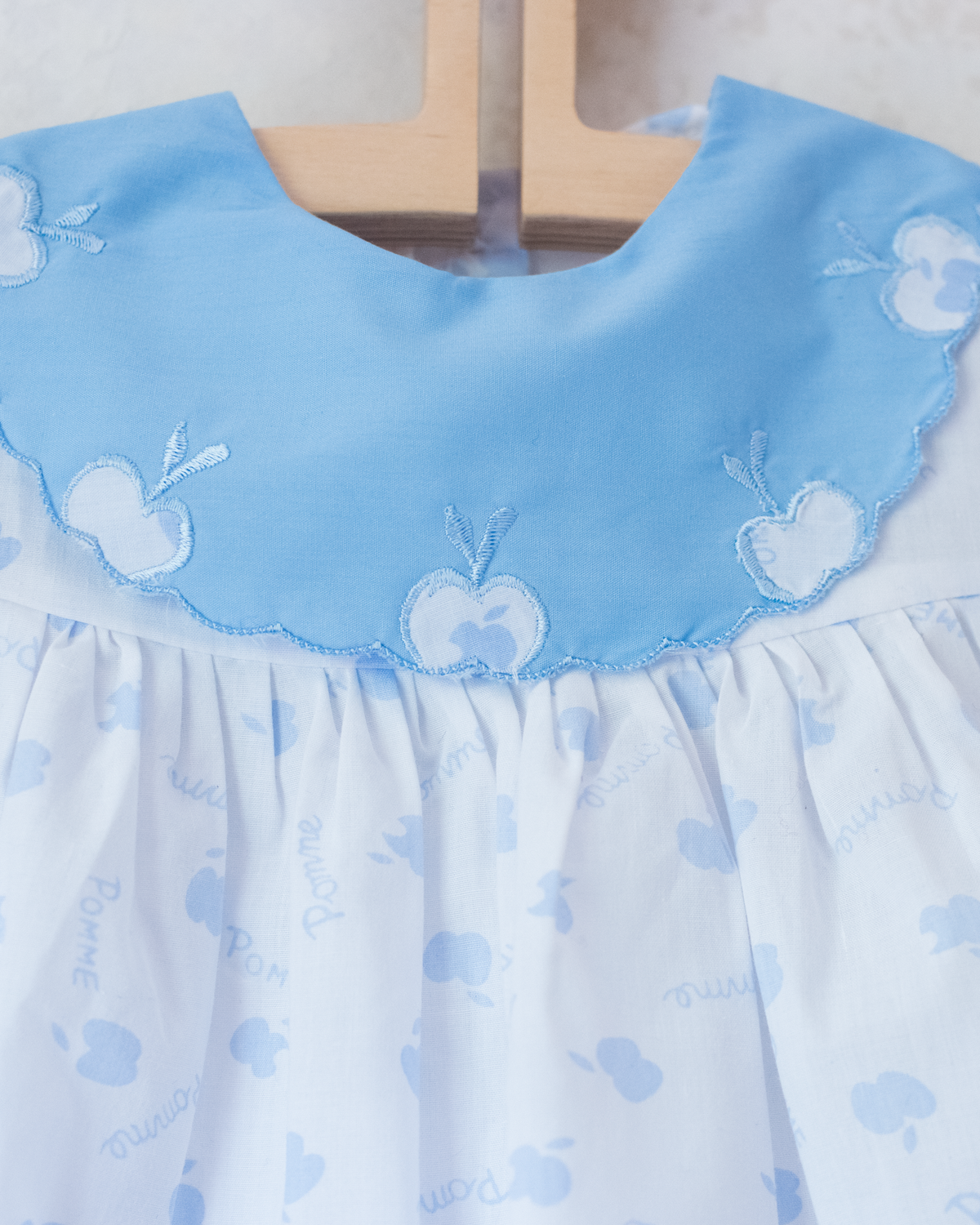 White tunic with apples | 6-9 months