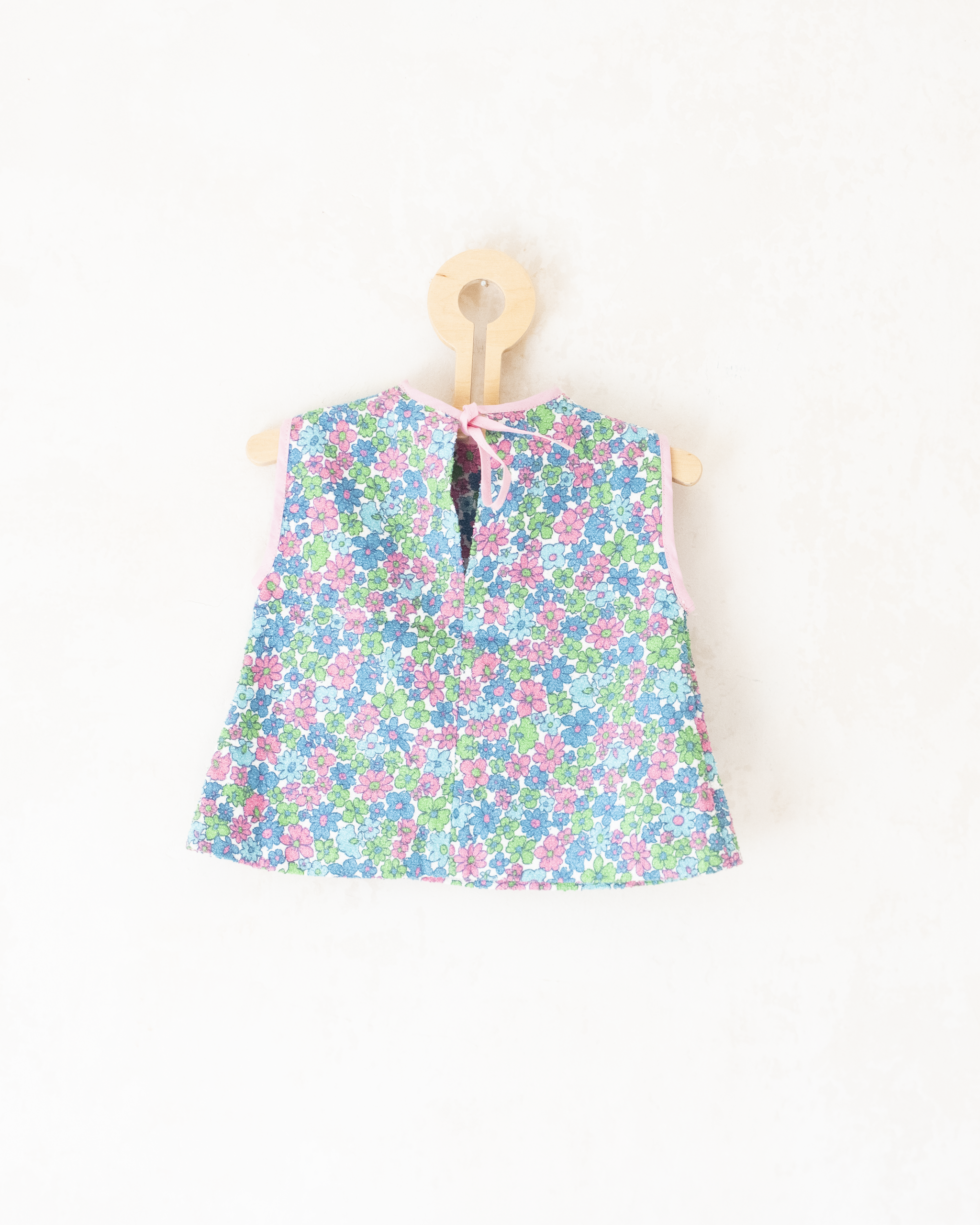 גופיה פרחונית מבד מגבת | 9-12 חודשים