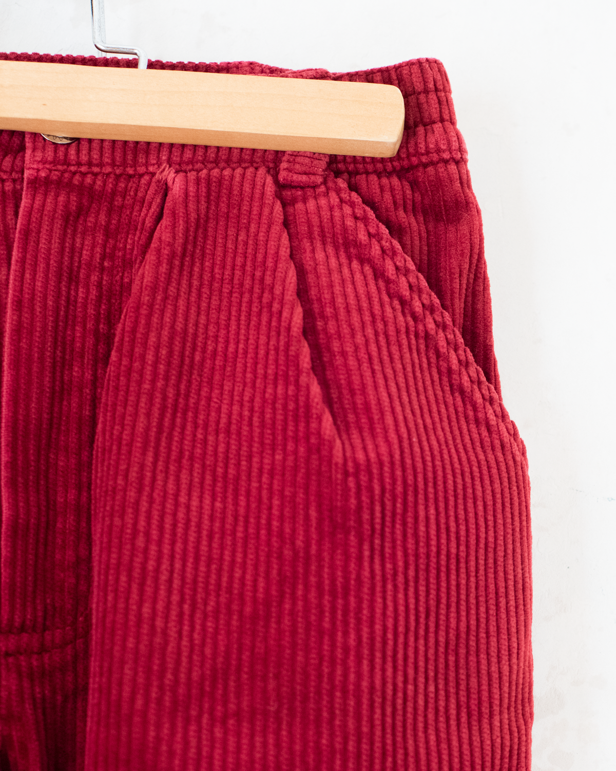Long burgundy corduroy pants | 6-7 years 