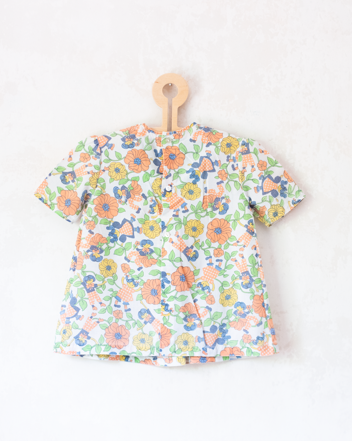 Nostalgic dress with flowers and girls | 12-18 months