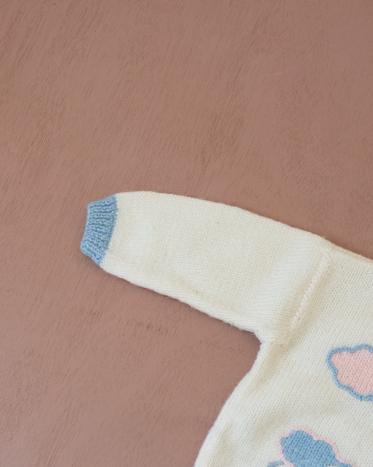 White sweater in French with cloud and sheep | 3-6 months