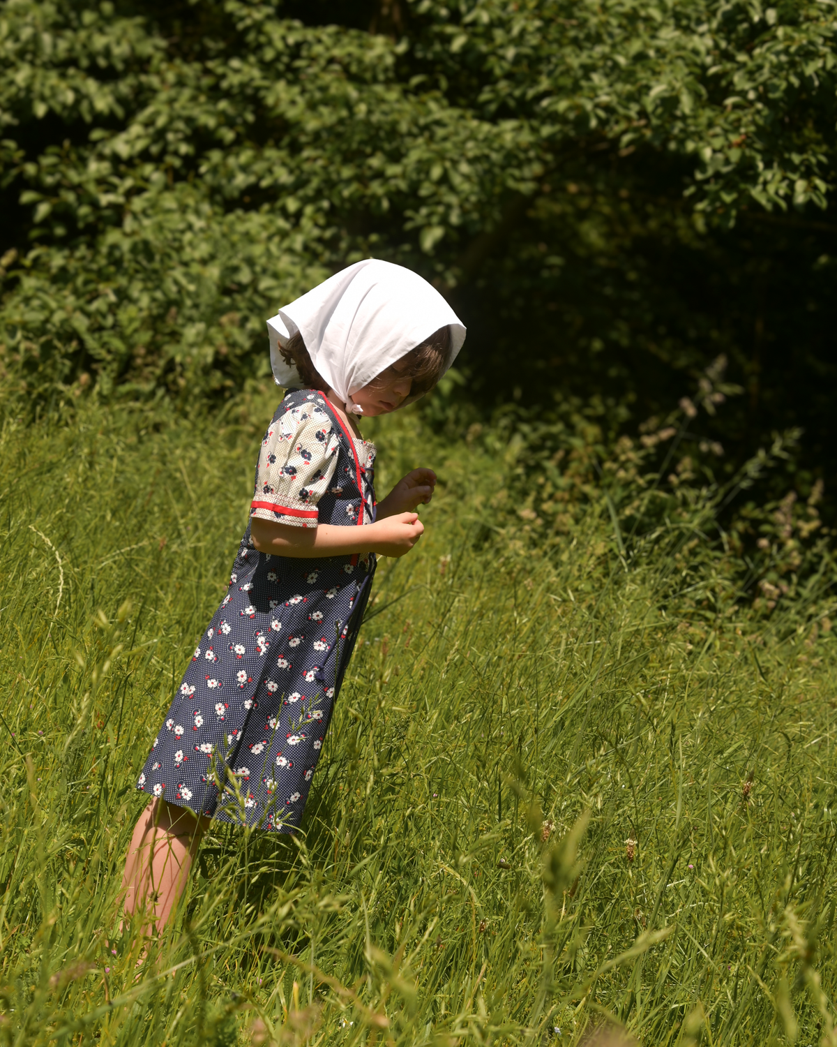 Floral dress with tie at the chest | Deadstock from the 70s | 5-6 years