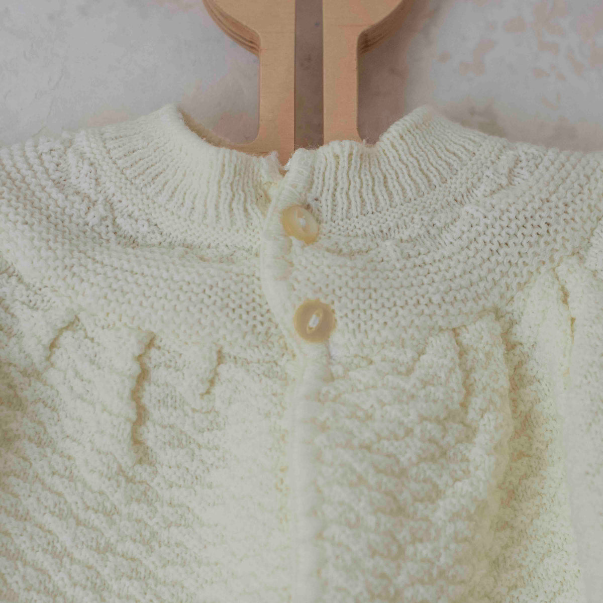 Knitted top in light yellow | 3-6 months 