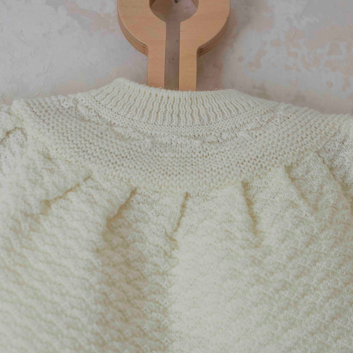 Knitted top in light yellow | 3-6 months 