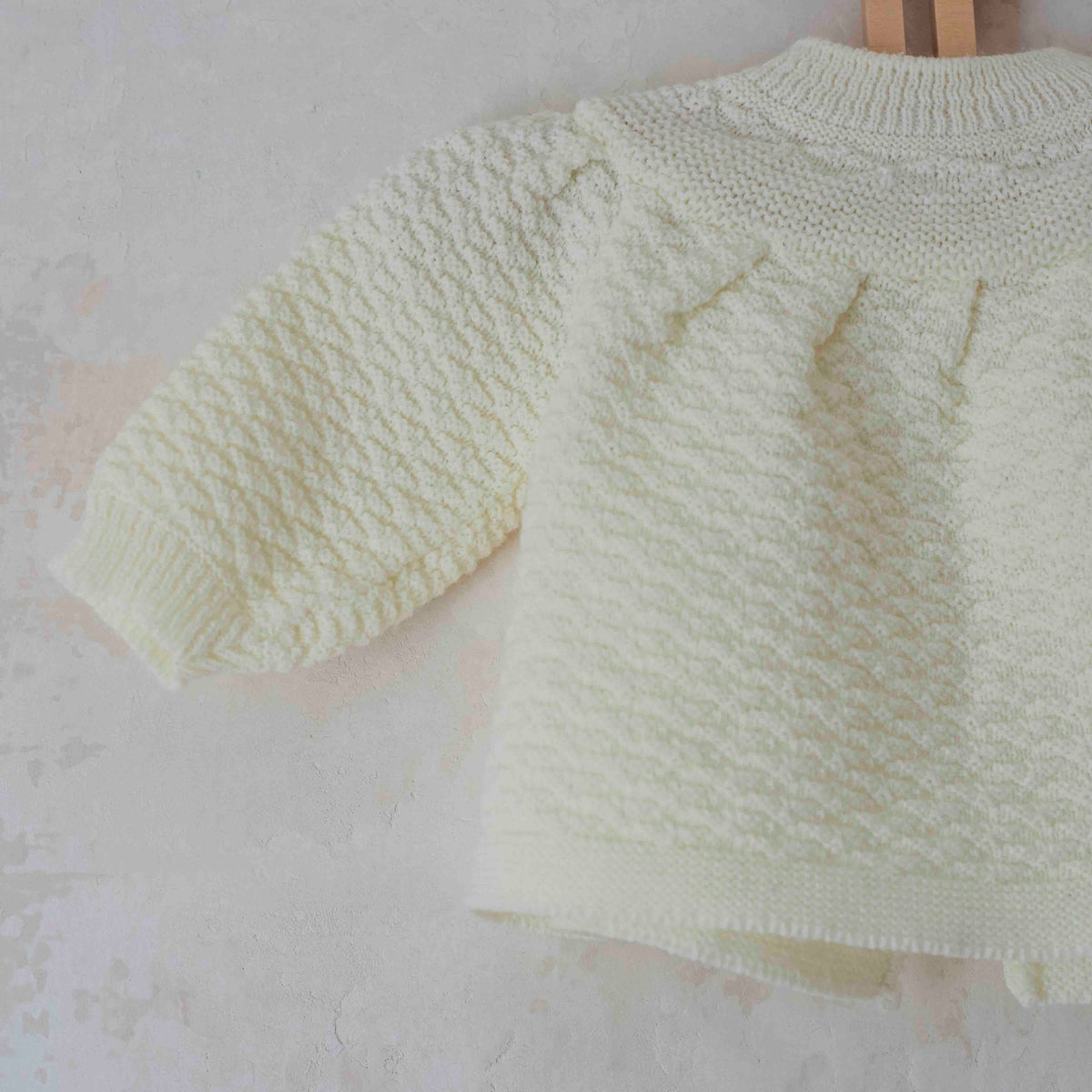 Knitted top in light yellow | 3-6 months 