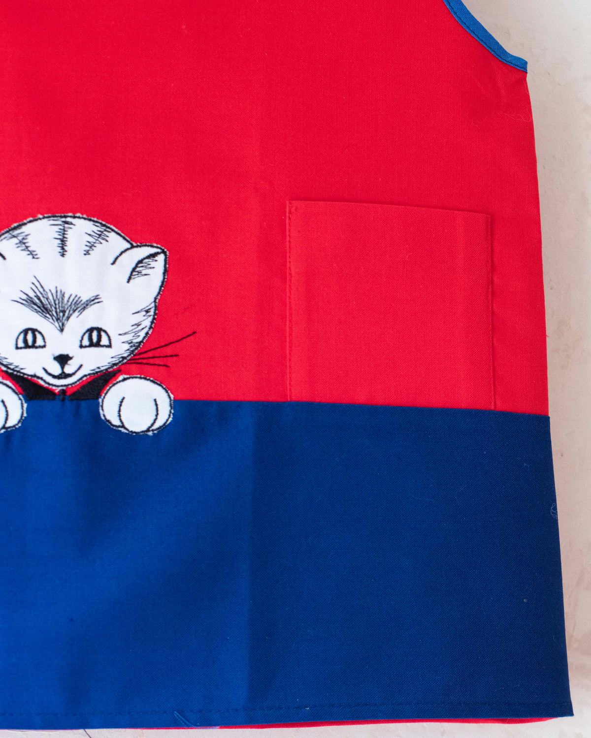 Red dress with cat | Deadstock from the Sixties | 9-12 months 