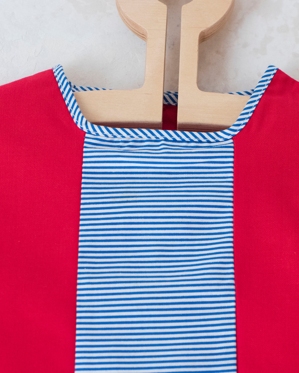 Red dress with mouse | Deadstock from the Sixties | 9-12 months