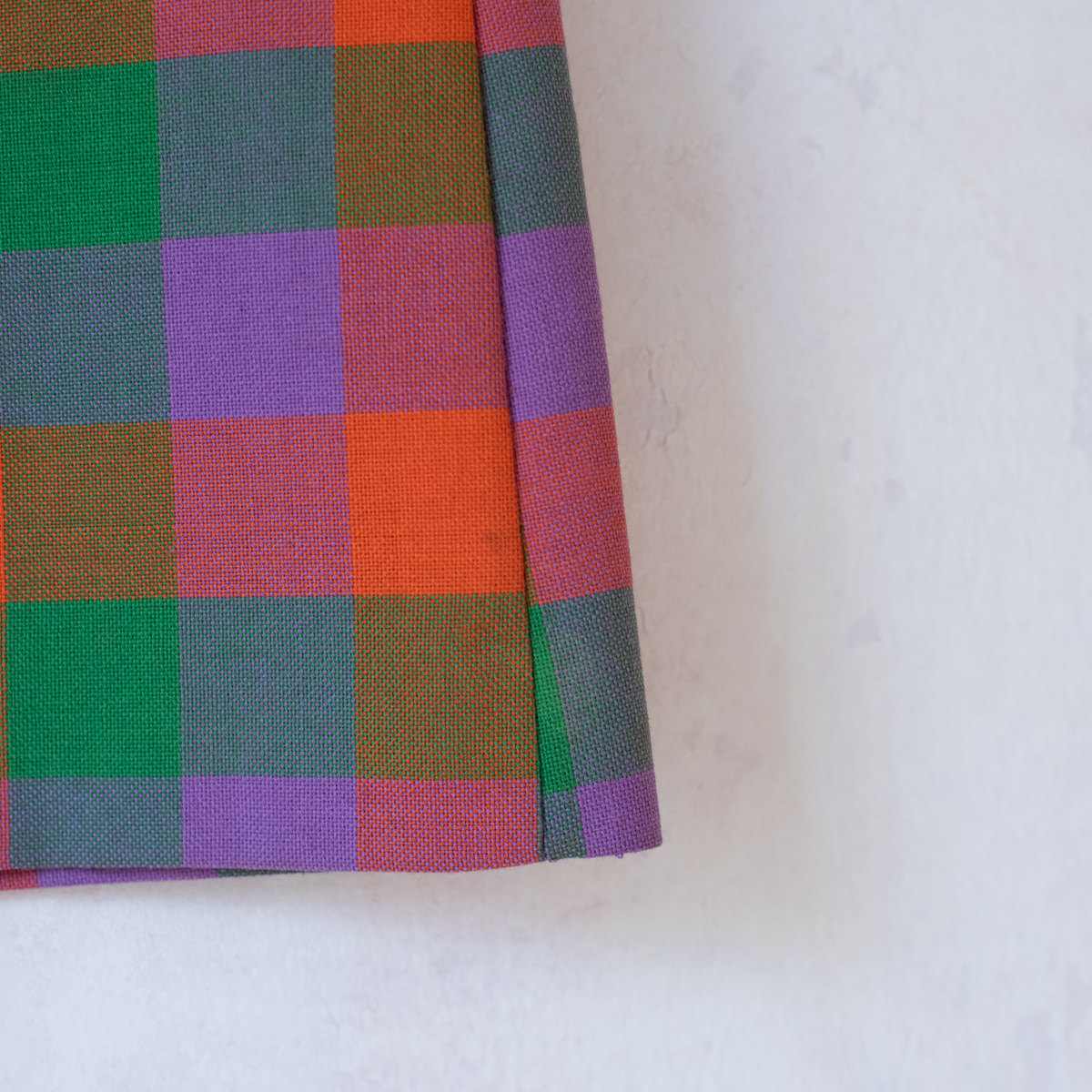 שמלת משבצות צבעוניות מהסבנטיז | 8-9 שנים