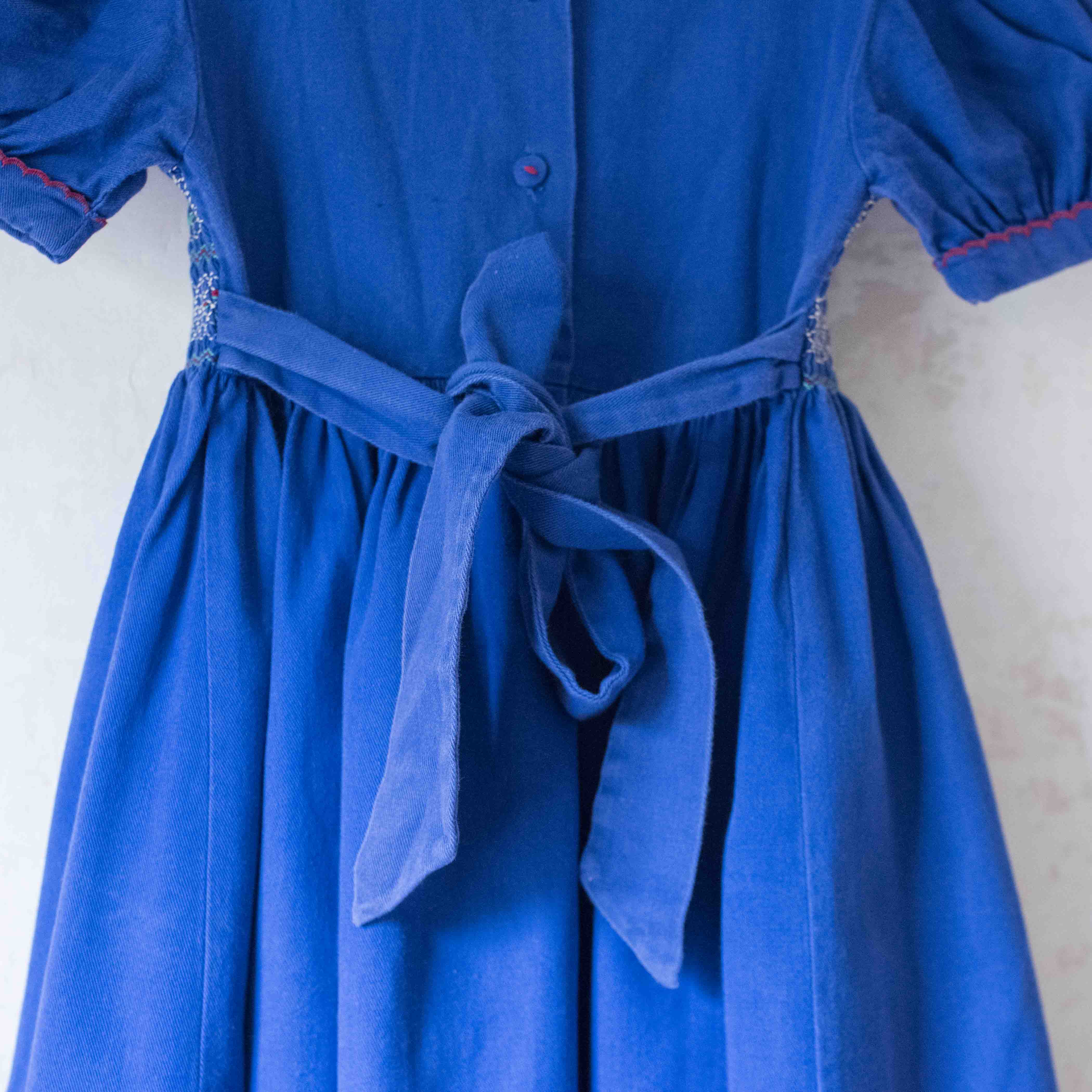 שמלה כחולה מדהימה עם רקמות | 6-7 שנים